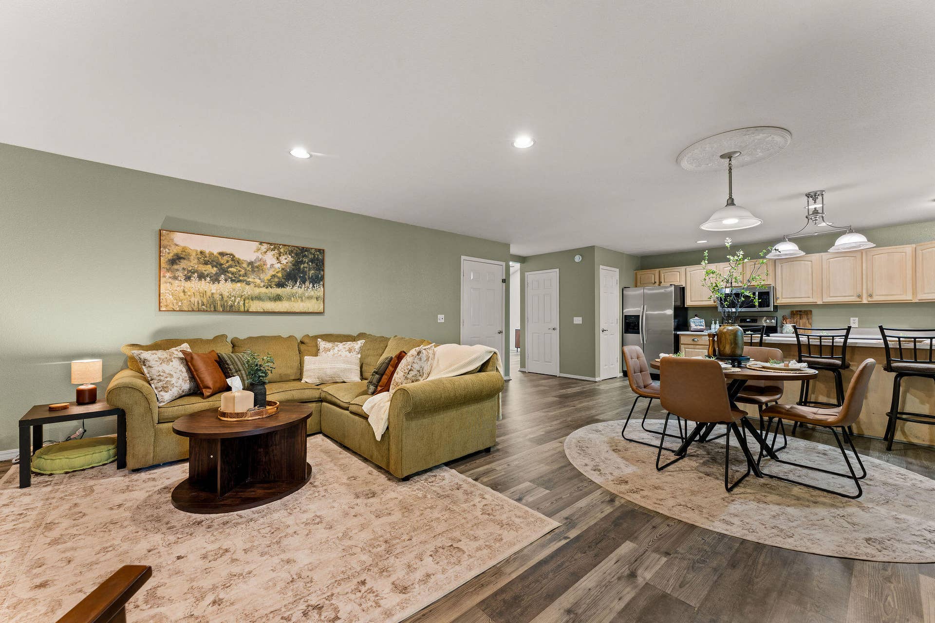 71 Queensberry Drive, Branson West, MO 65737 Living/Dining