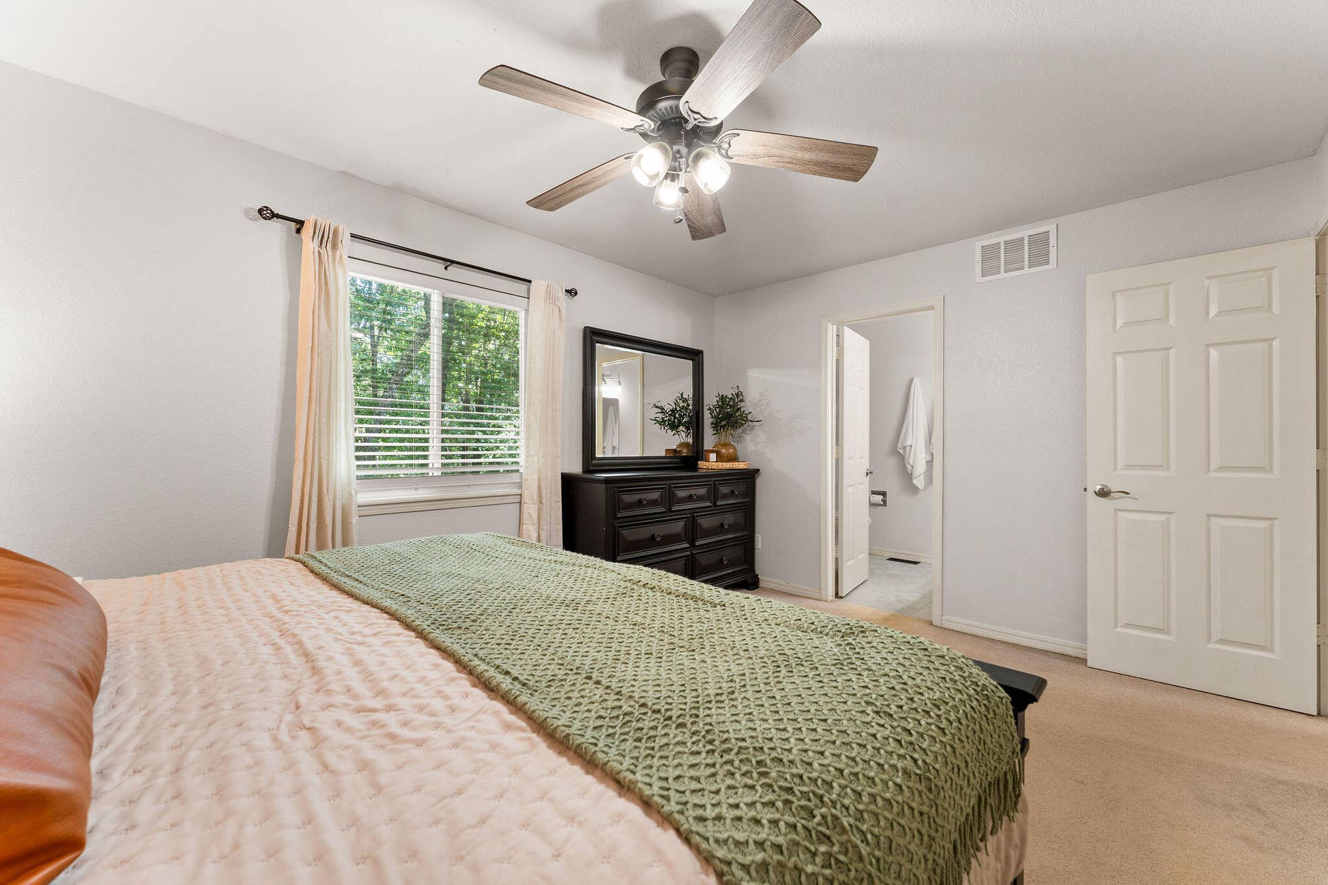 71 Queensberry Drive, Branson West, MO 65737 Primary Bedroom