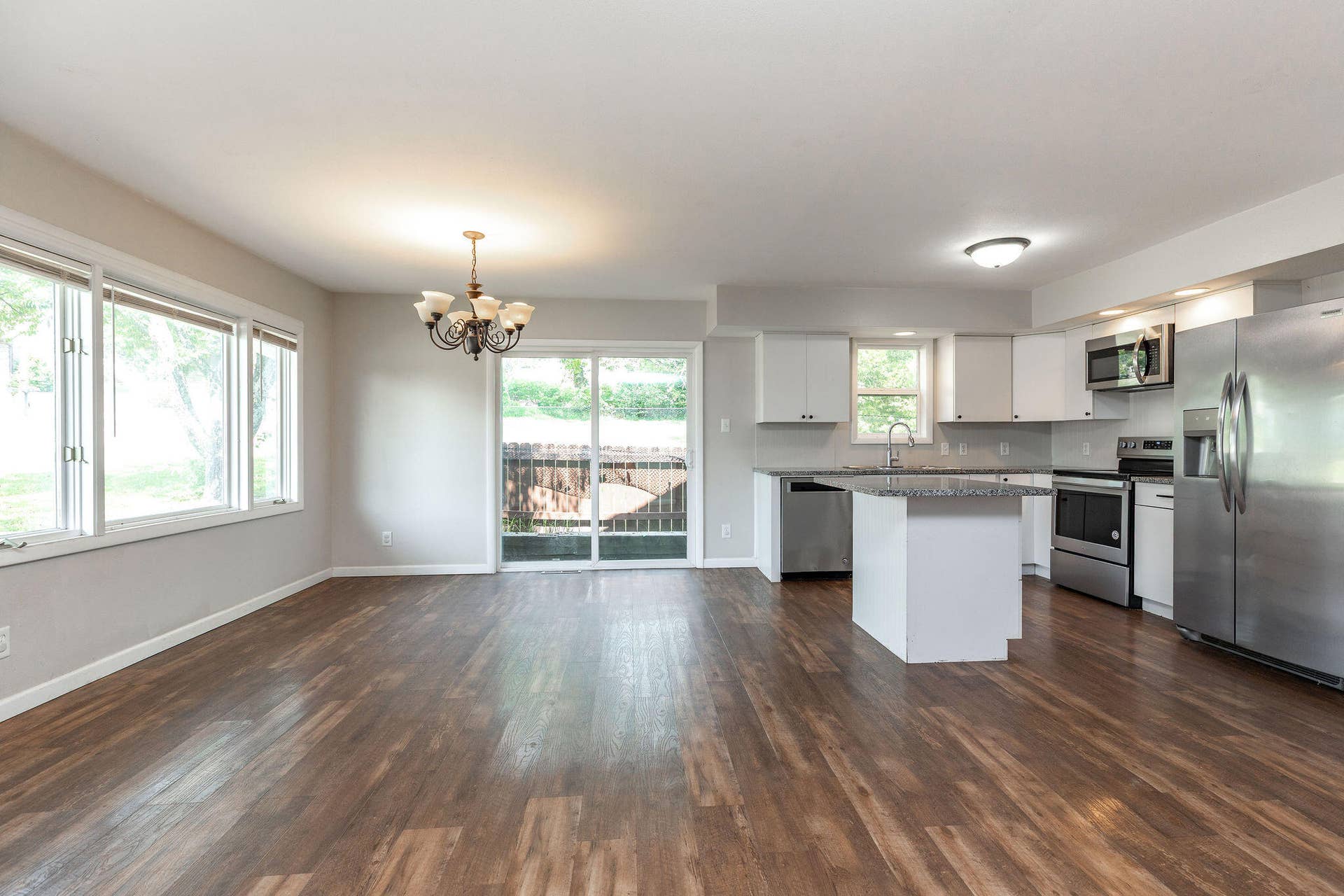 9 Sunset Street, Kimberling City, MO 65686 Side A