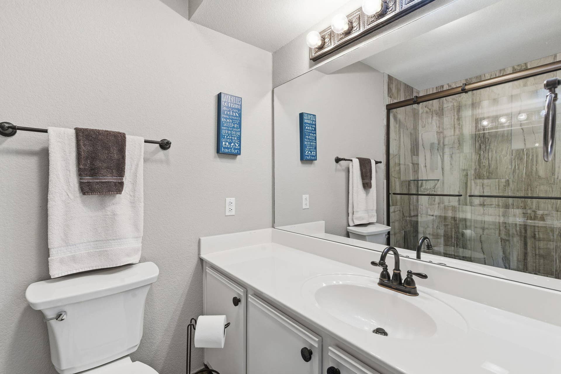 2ND BATHROOM