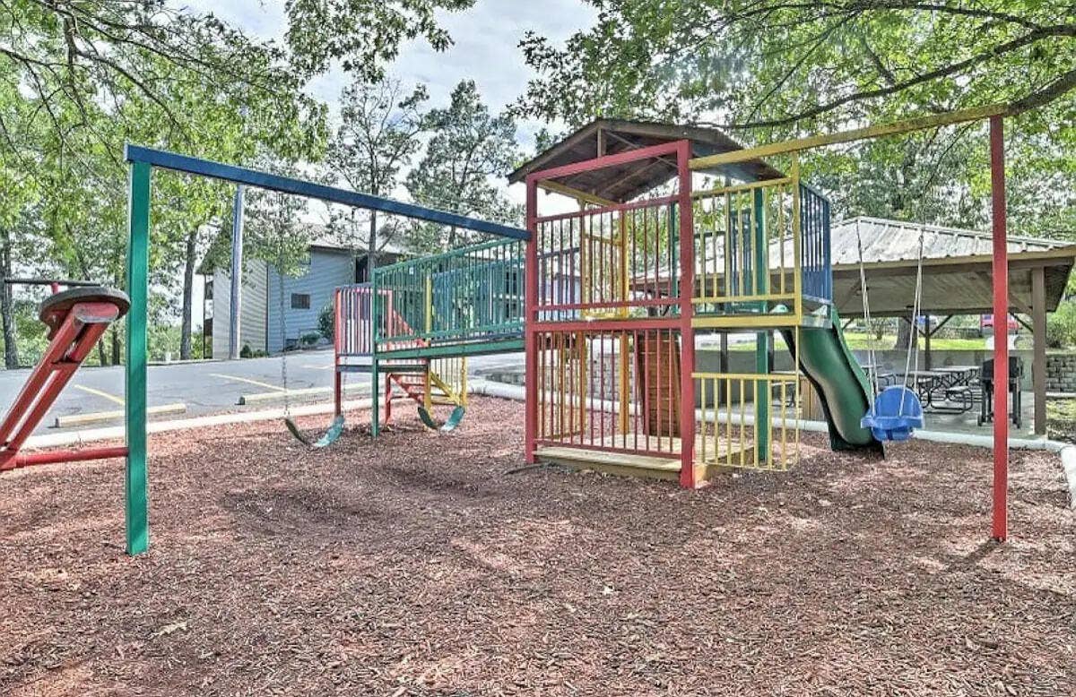 412 Notch Lane, #1, Branson West, MO 65737 Notch Playground
