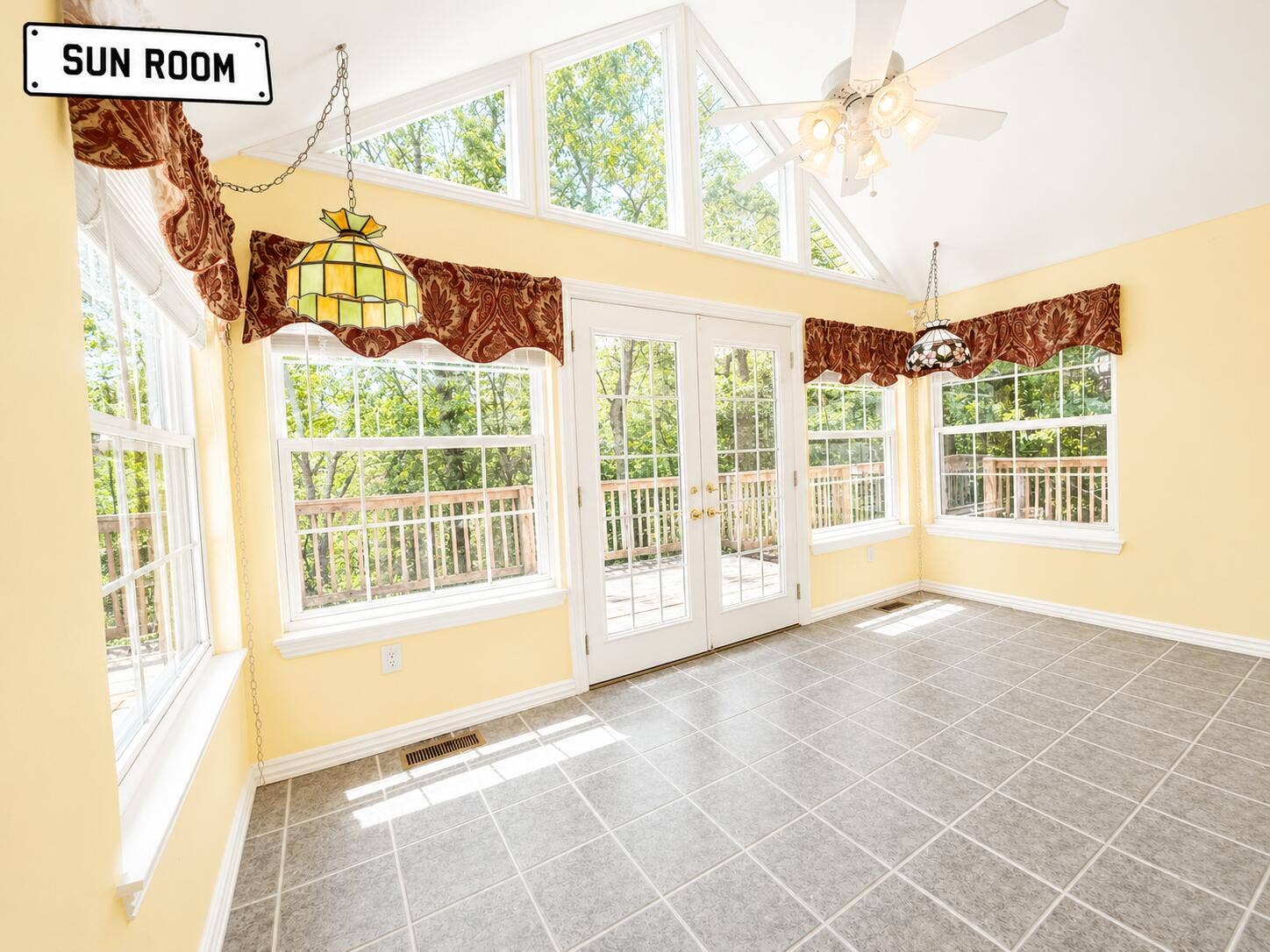 52 Crown Drive, Branson West, MO 65737 A451B294-C405-446D-B5E1-C4BAF4773F47