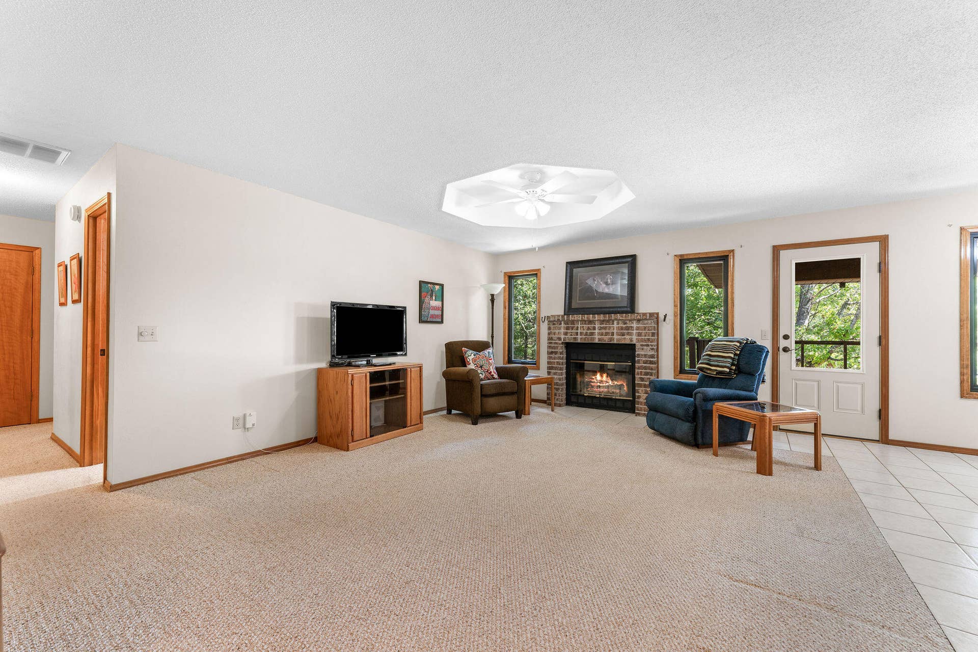 107 Oak Drive, Kimberling City, MO 65686 Alt View to Fireplace