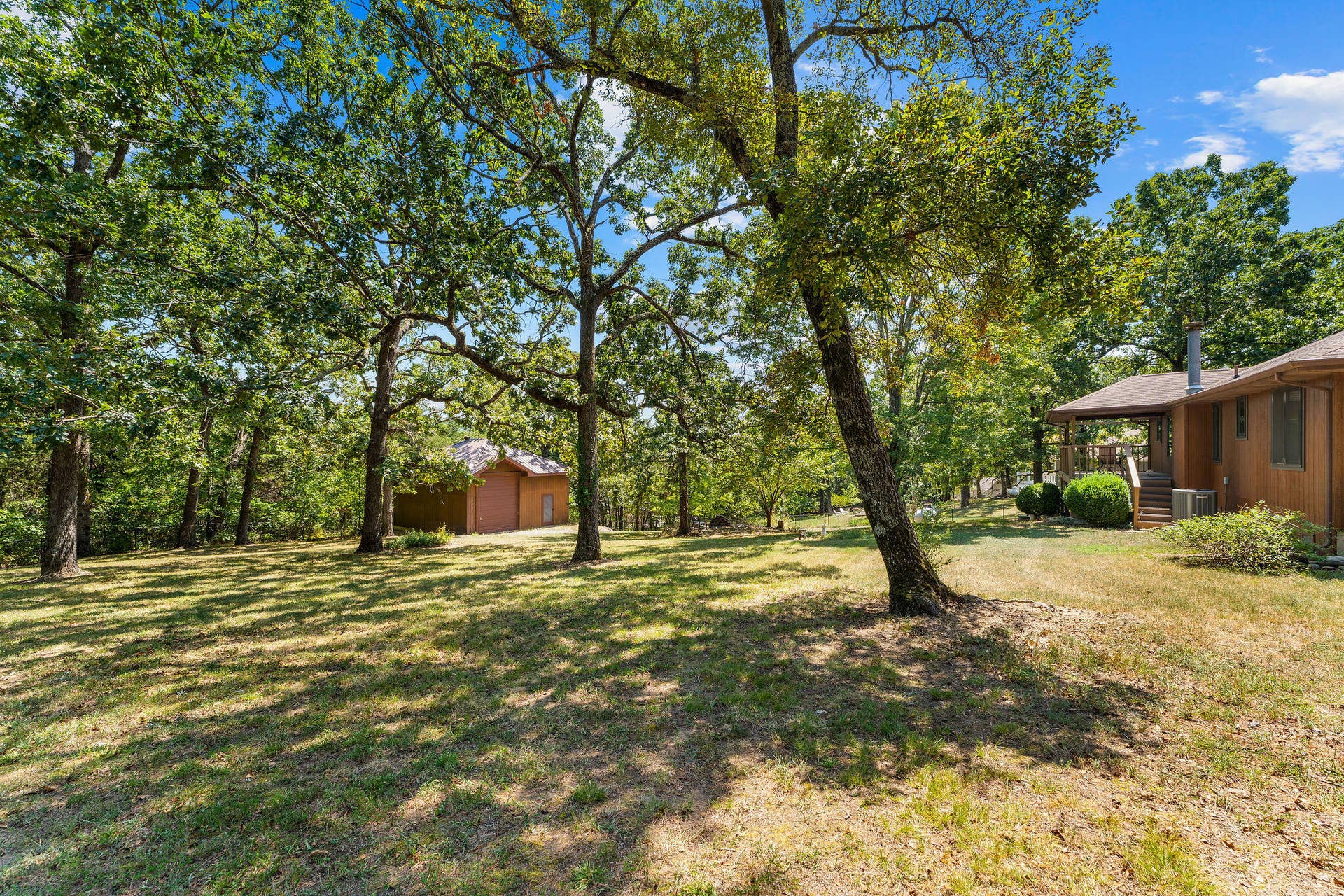 107 Oak Drive, Kimberling City, MO 65686 Parklike Fenced Yard