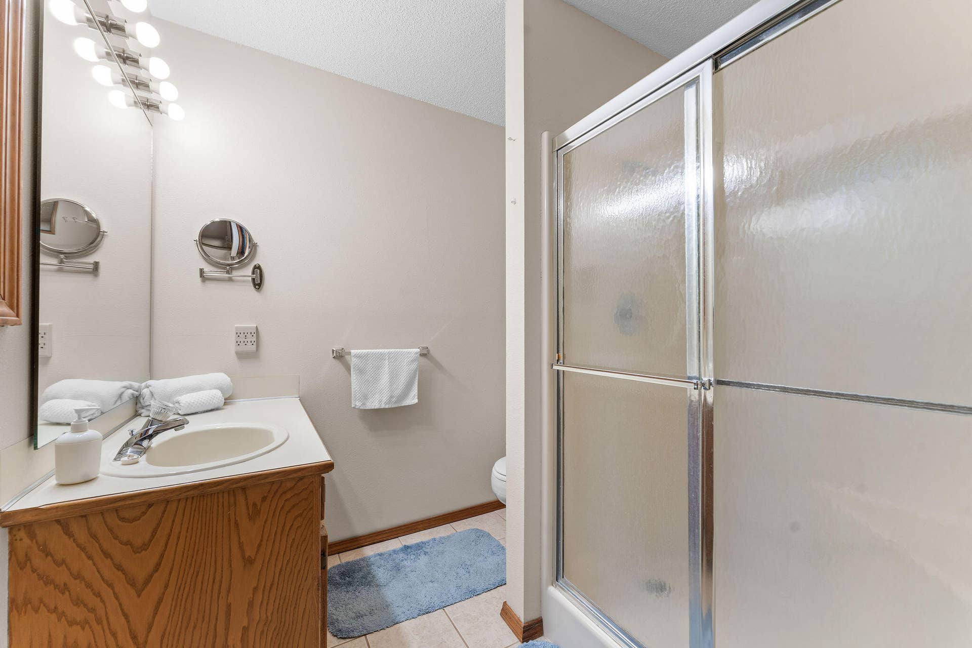 107 Oak Drive, Kimberling City, MO 65686 Master Bath