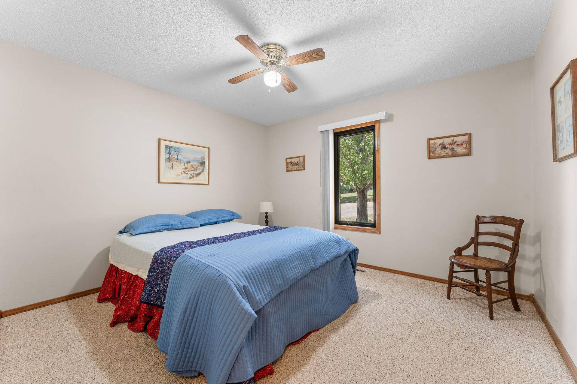 107 Oak Drive, Kimberling City, MO 65686 Large Guest Rm 2