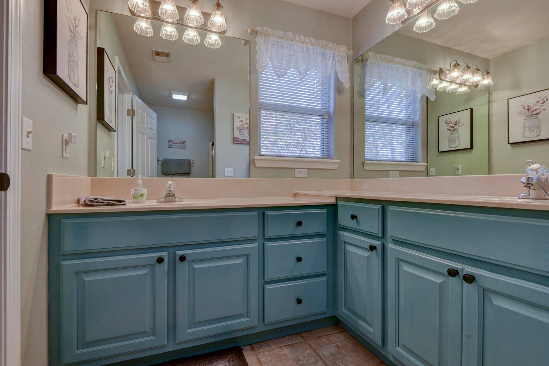 154 Oak Lane, #5, Branson West, MO 65737 Bath