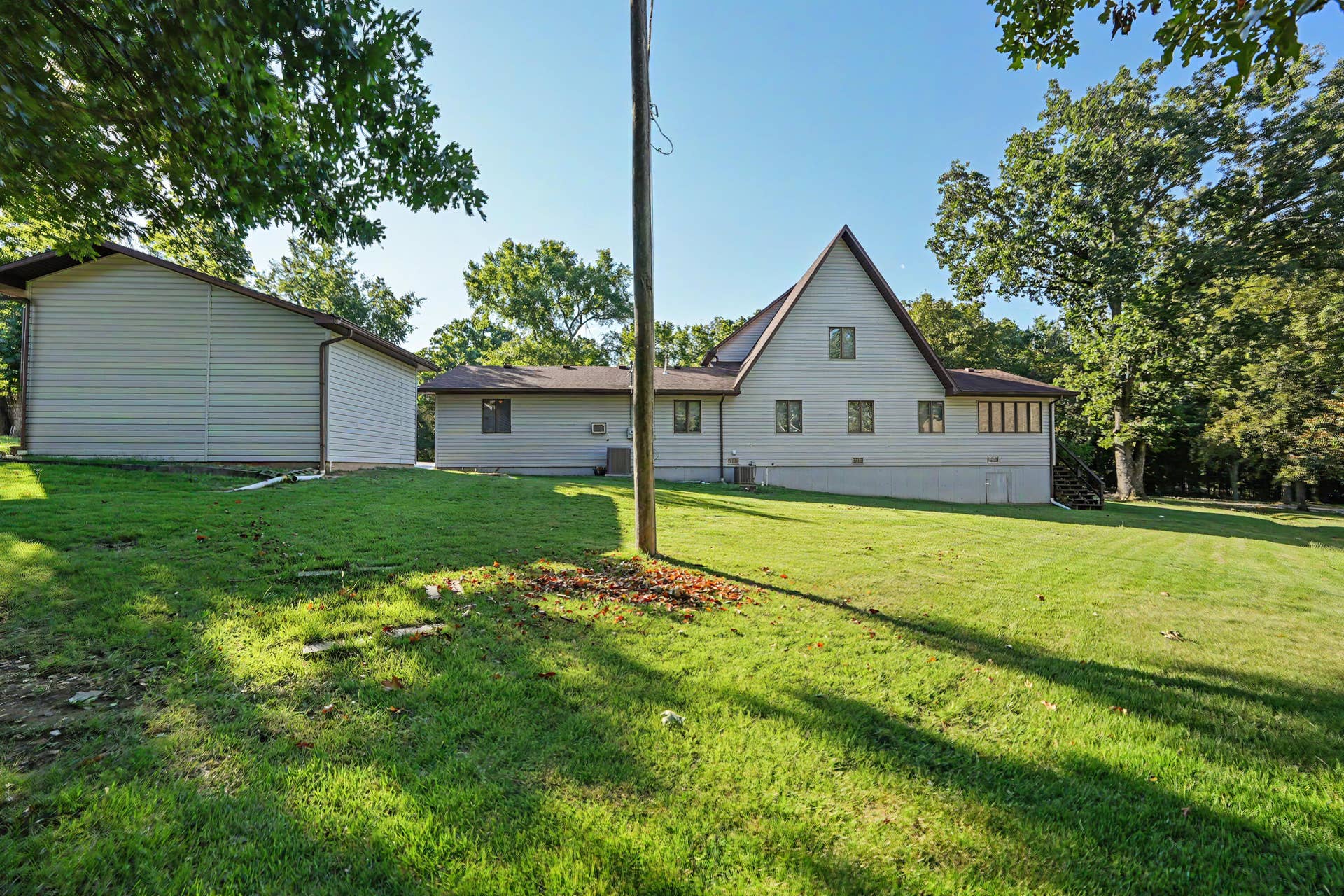 11_Branson West