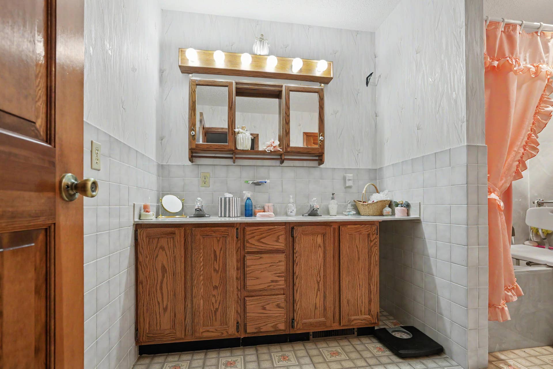 37_Branson West