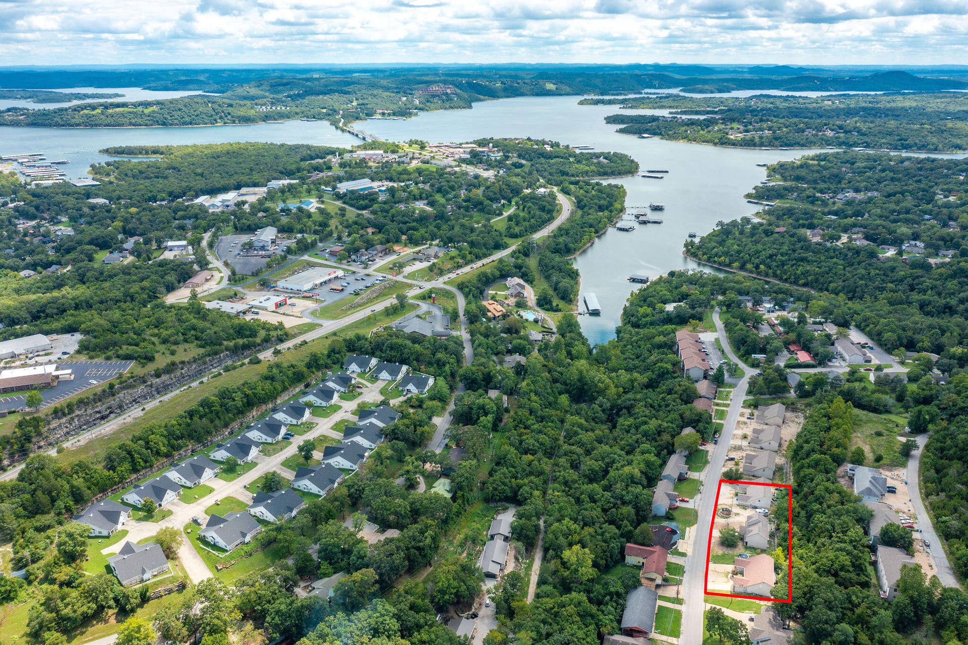 16 Lakeshore Drive, Kimberling City, MO 65686 141618LakeshoreDr-40