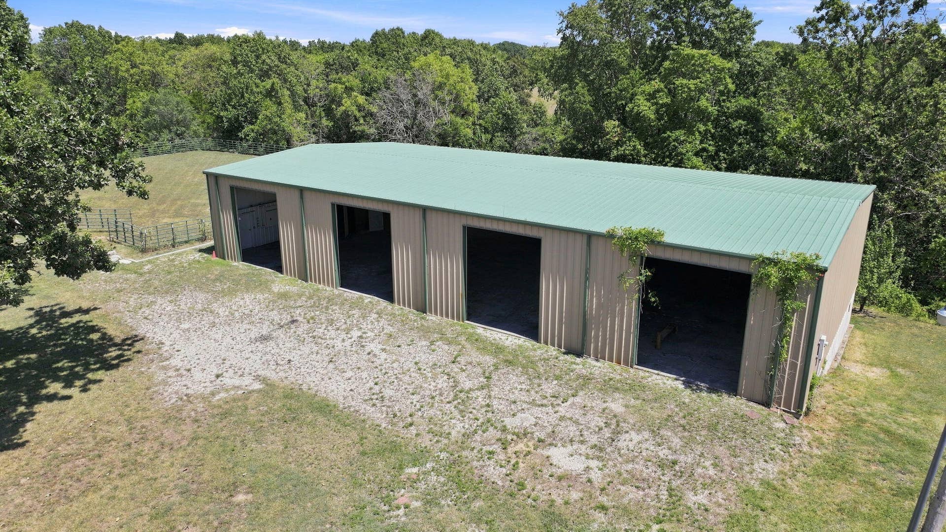 495 Shady Oak Lane, Reeds Spring, MO 65737 136-web-or-mls-shop drone 1