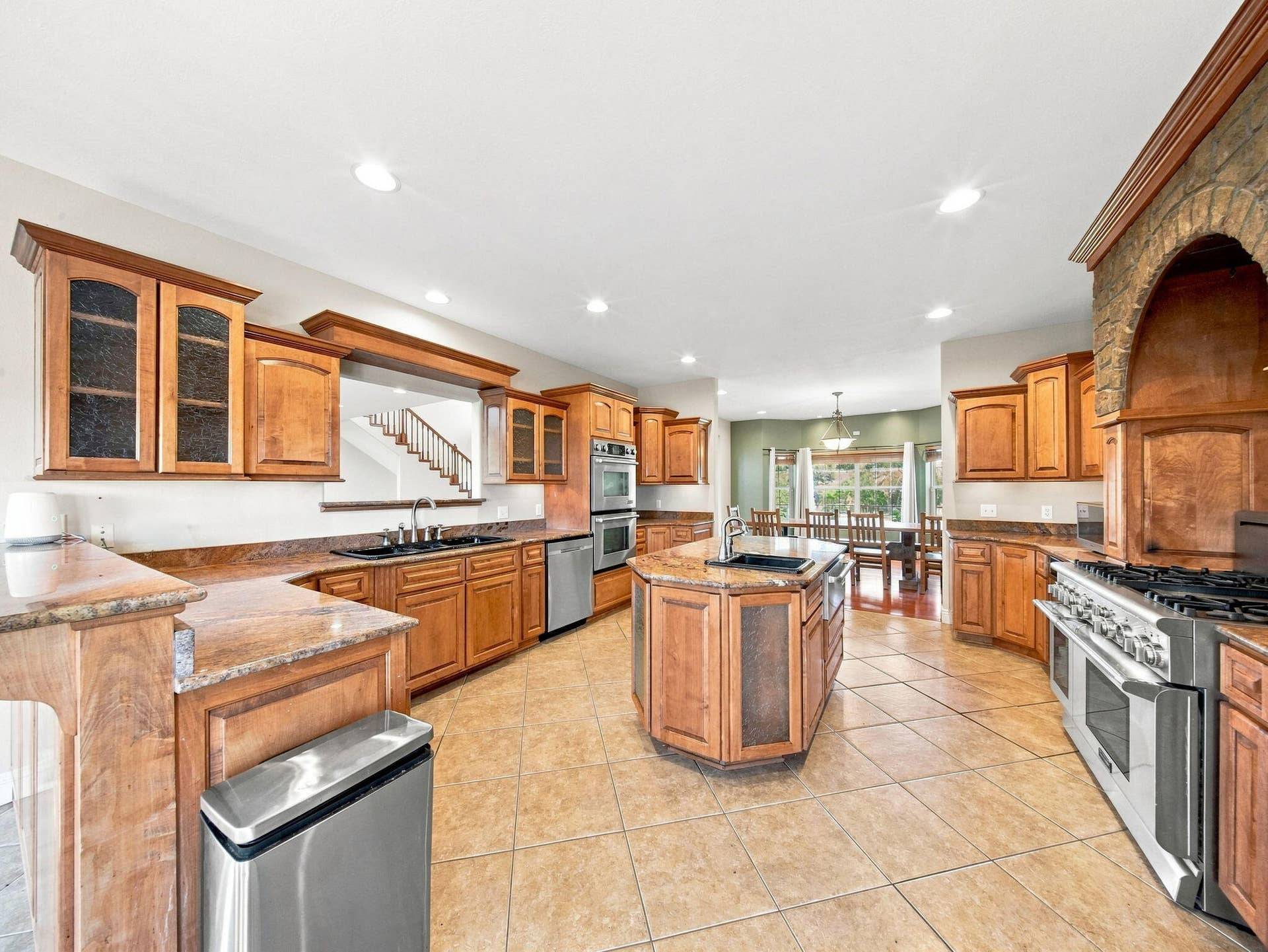 495 Shady Oak Lane, Reeds Spring, MO 65737 44-web-or-mls-kitchen 6