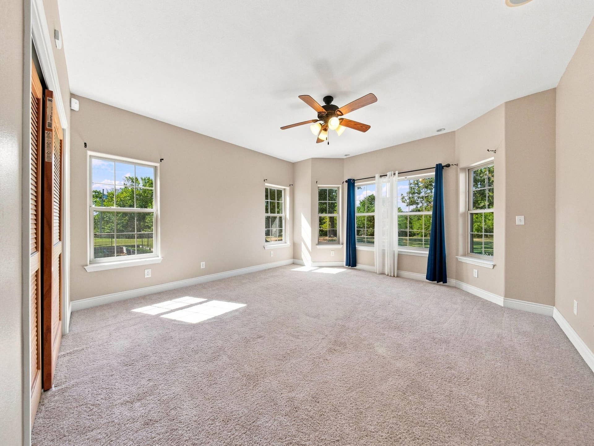 495 Shady Oak Lane, Reeds Spring, MO 65737 65-web-or-mls-bedroom 2