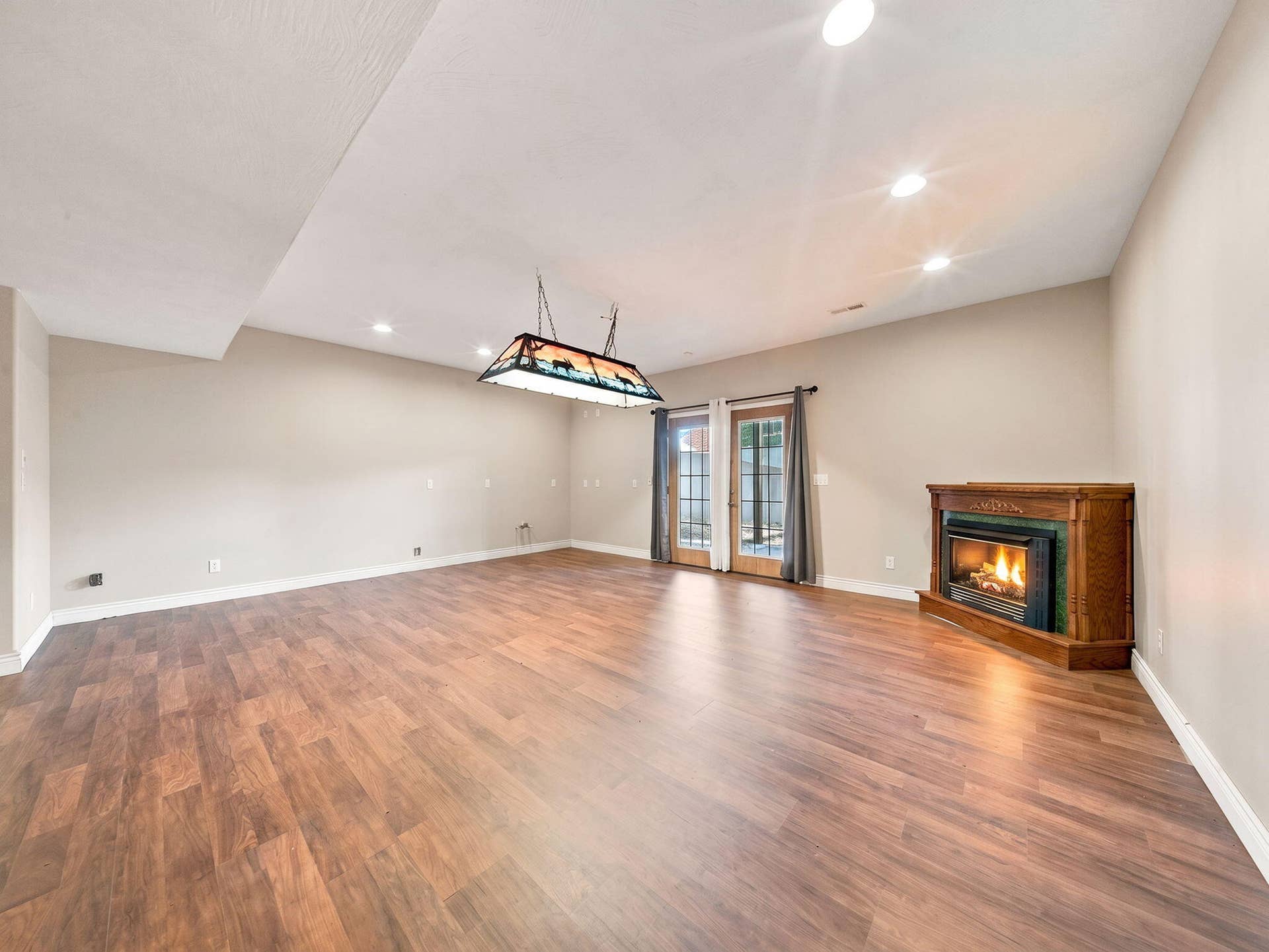 495 Shady Oak Lane, Reeds Spring, MO 65737 84-web-or-mls-basement 4 - fireplace