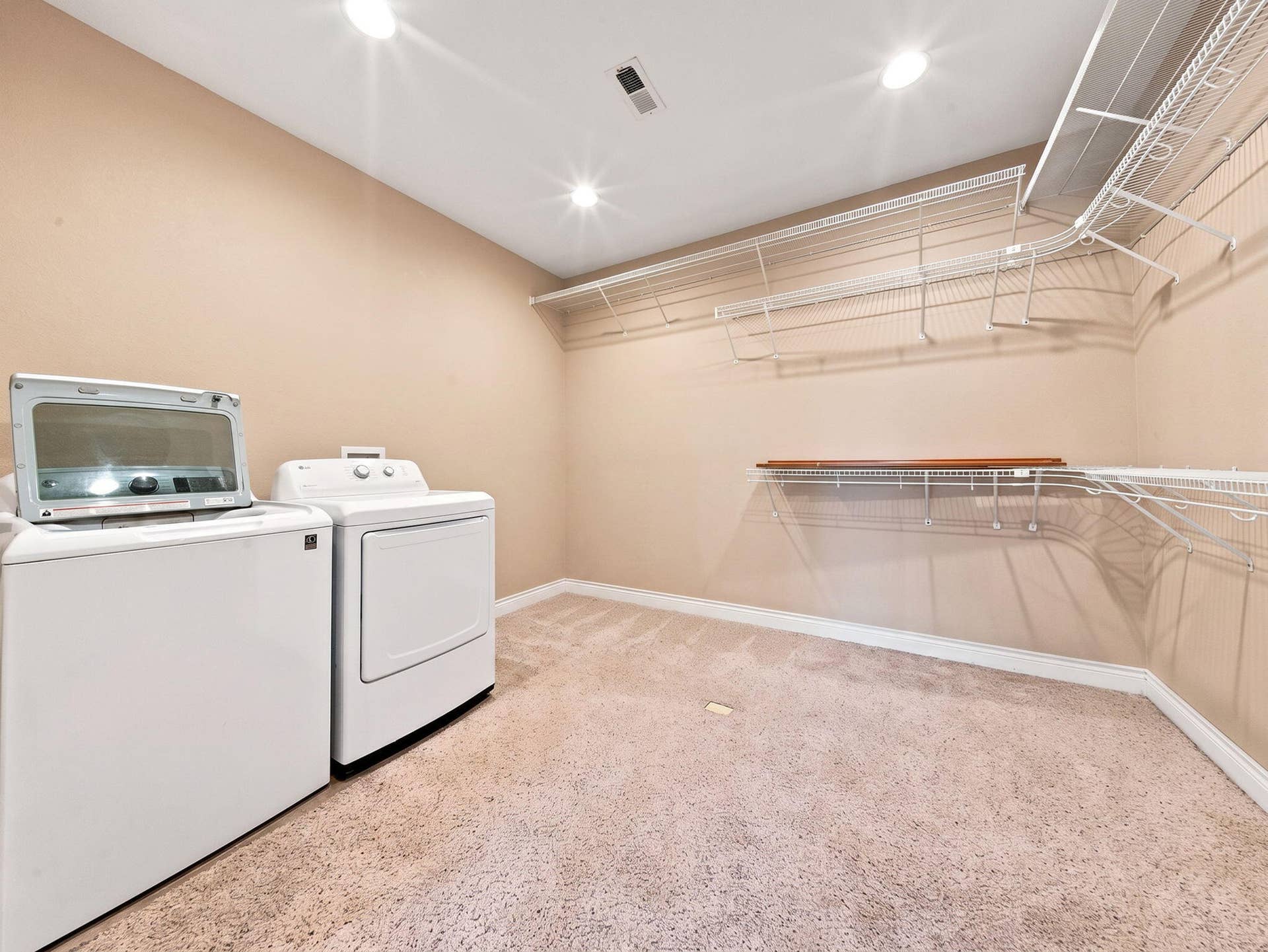 495 Shady Oak Lane, Reeds Spring, MO 65737 63-web-or-mls-master closet 1