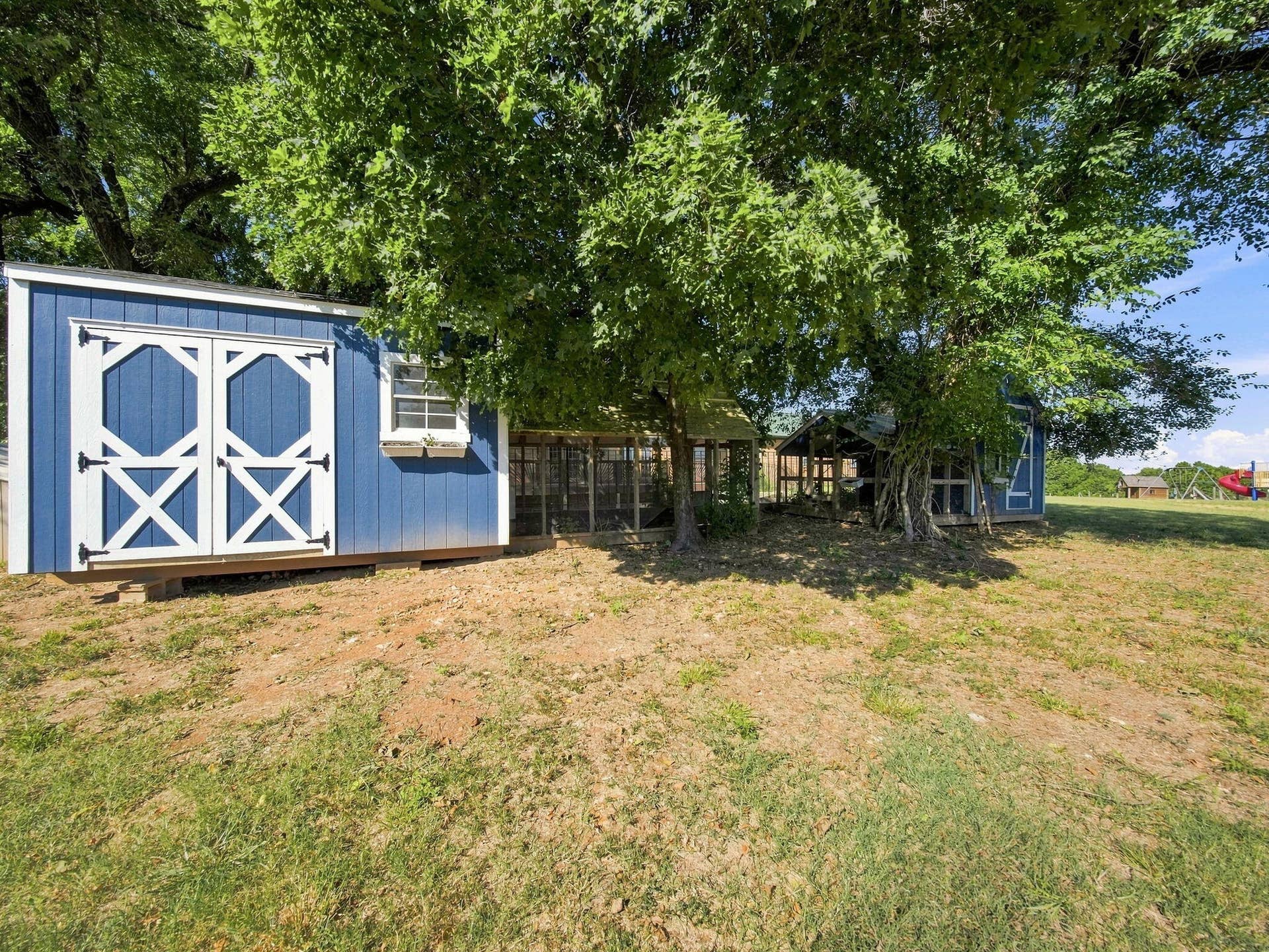 495 Shady Oak Lane, Reeds Spring, MO 65737 118-web-or-mls-chicken 2