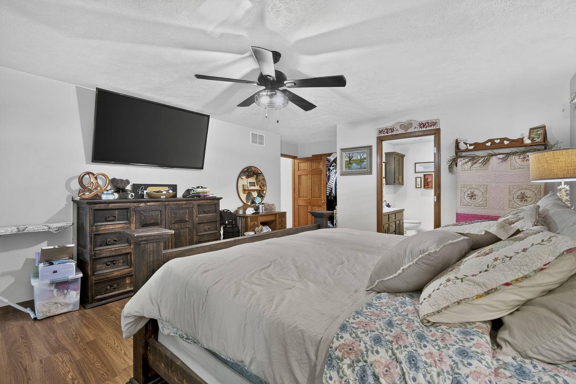 166 Queensberry Road, Branson West, MO 65737 13-web-or-mls-HWJ07689_with_tv