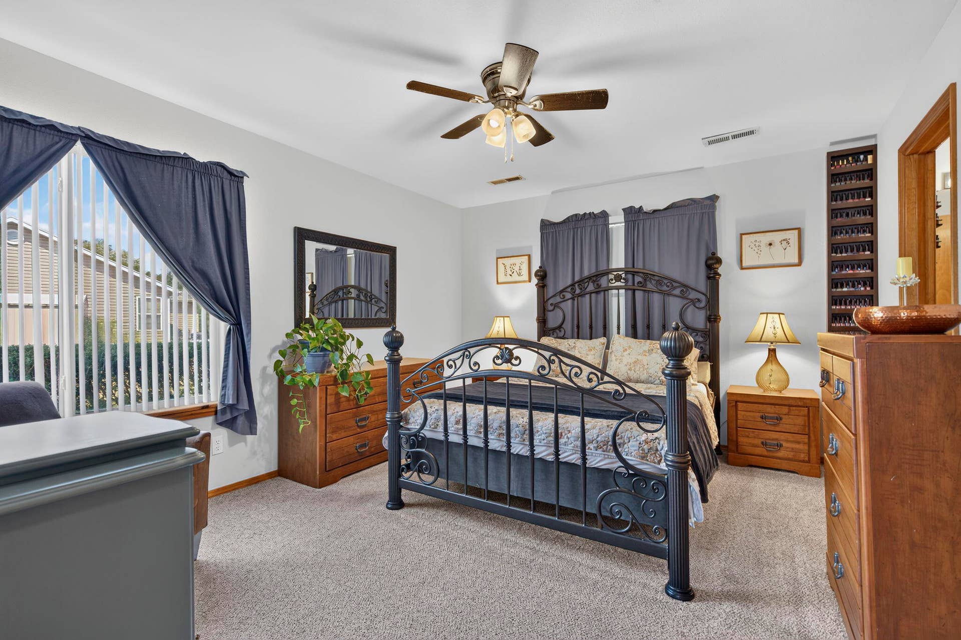 236 N Catamount Blvd