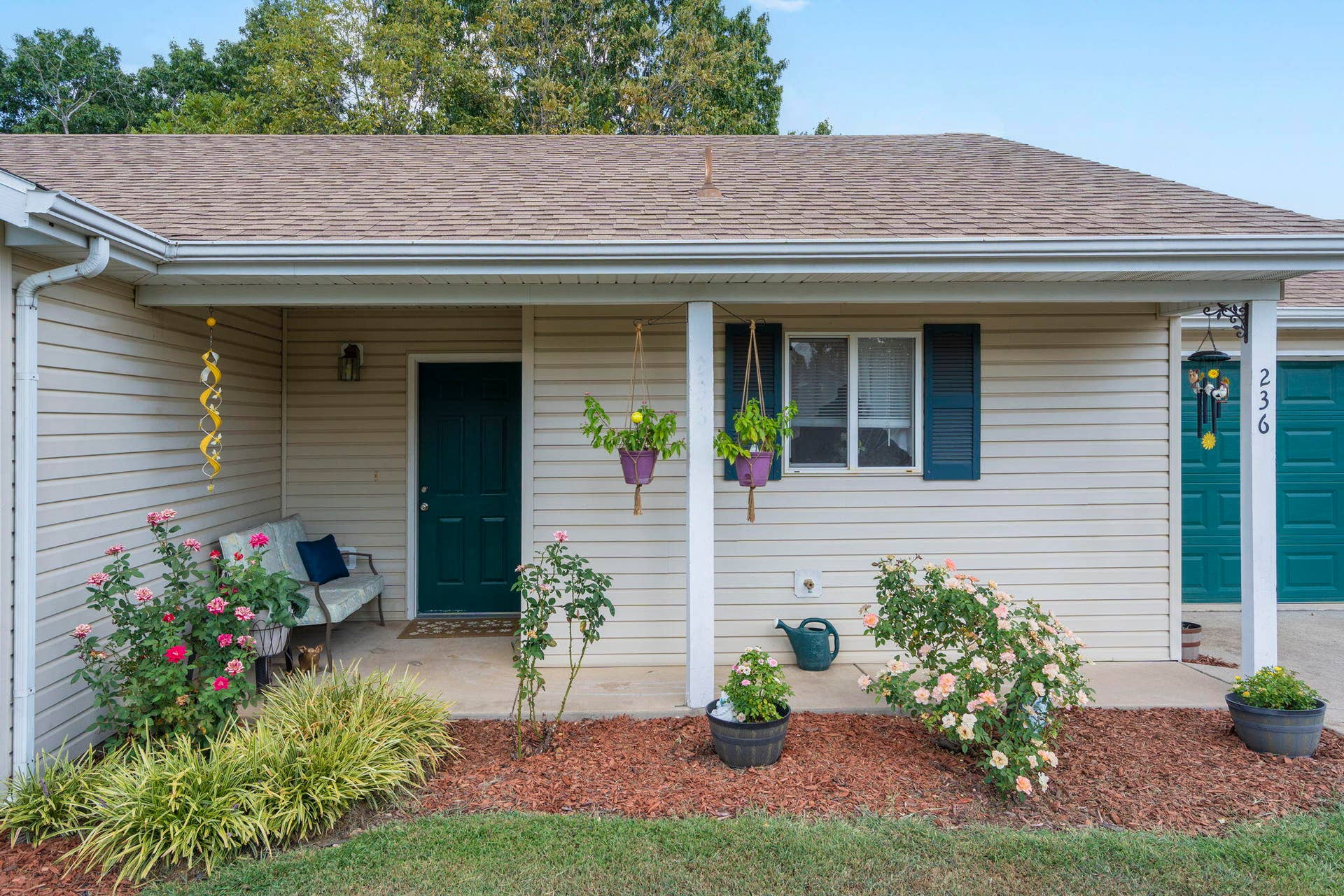 236 N Catamount Blvd
