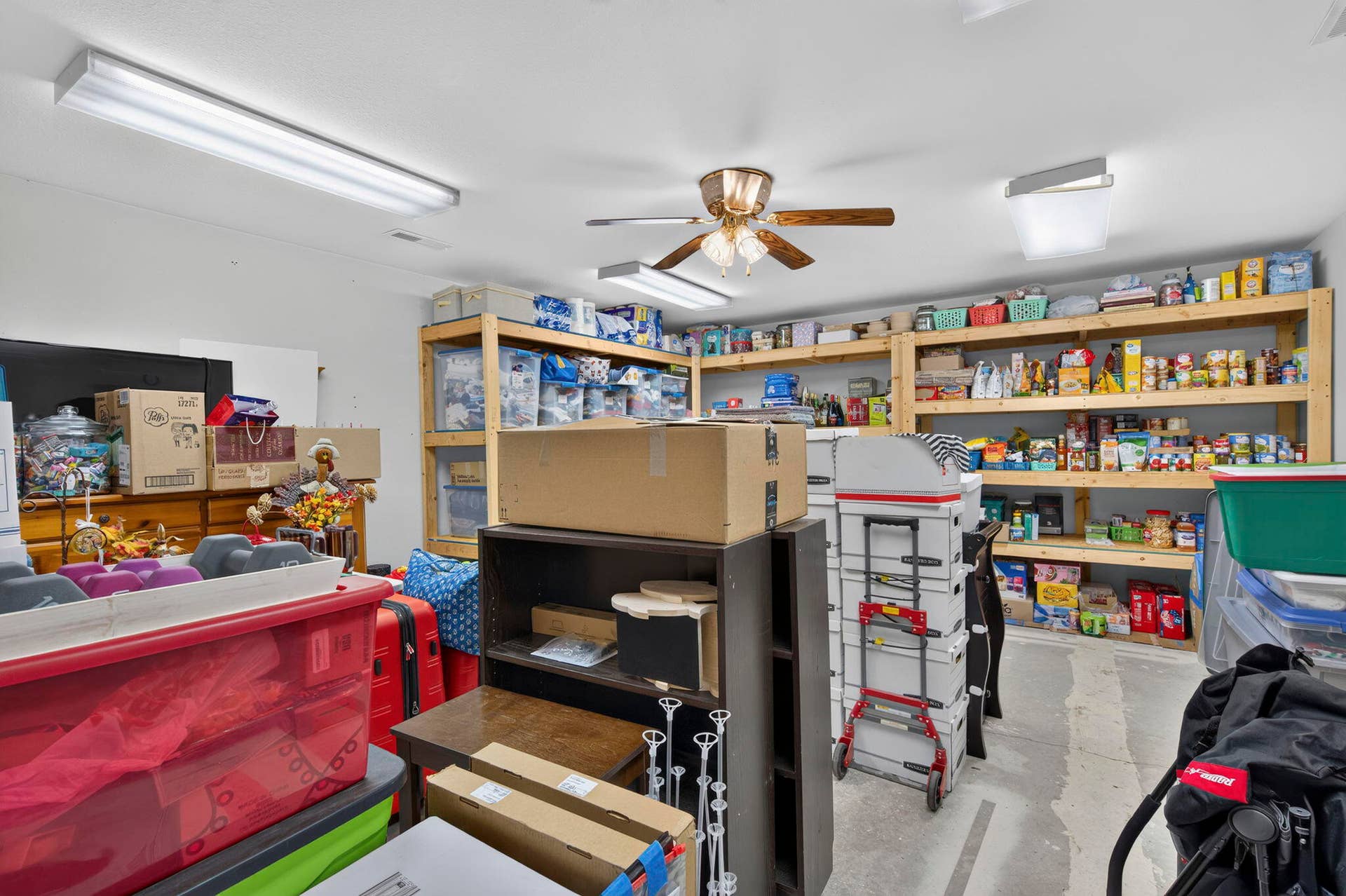 236 N Catamount Blvd