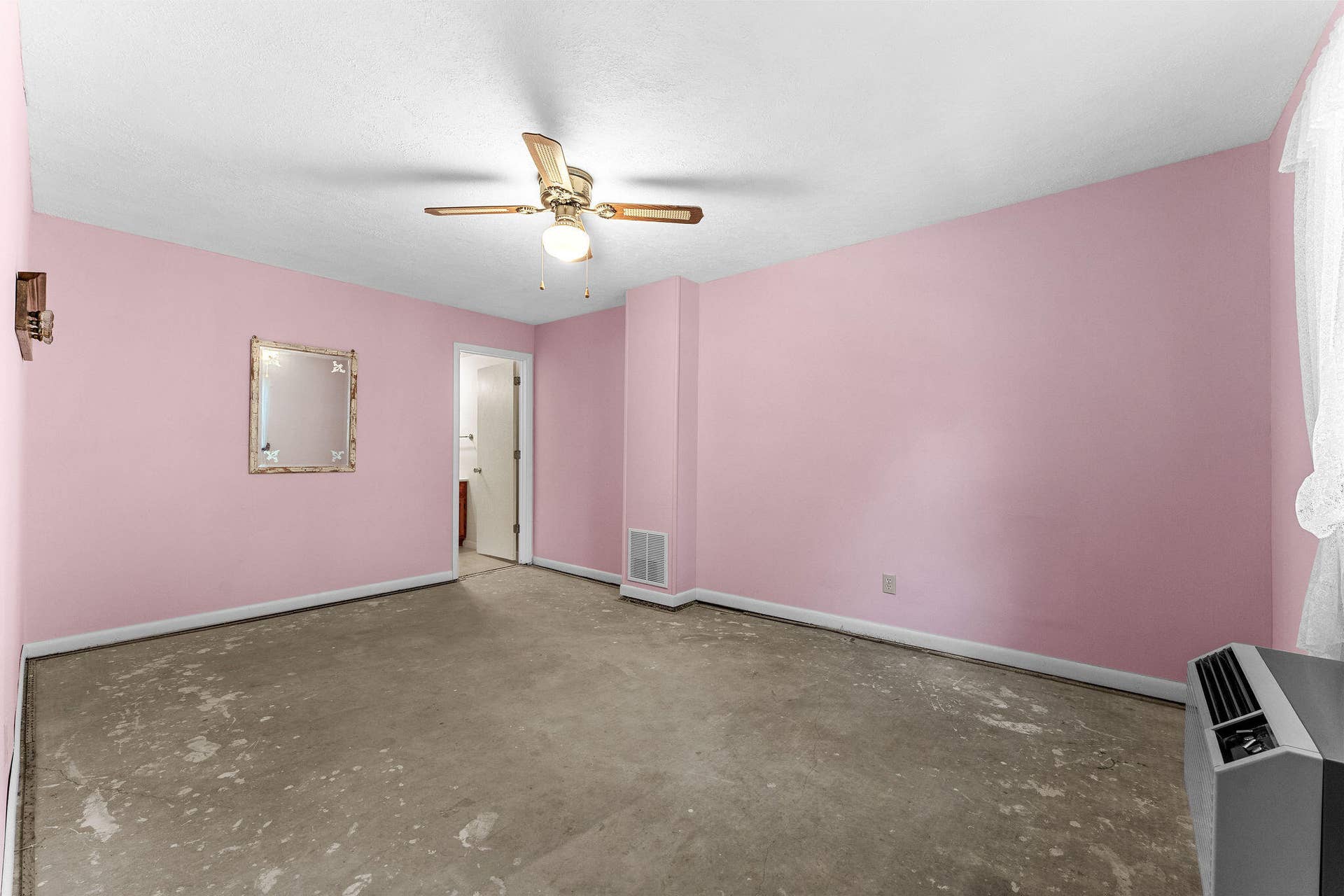 Basement room 2 with bathroom