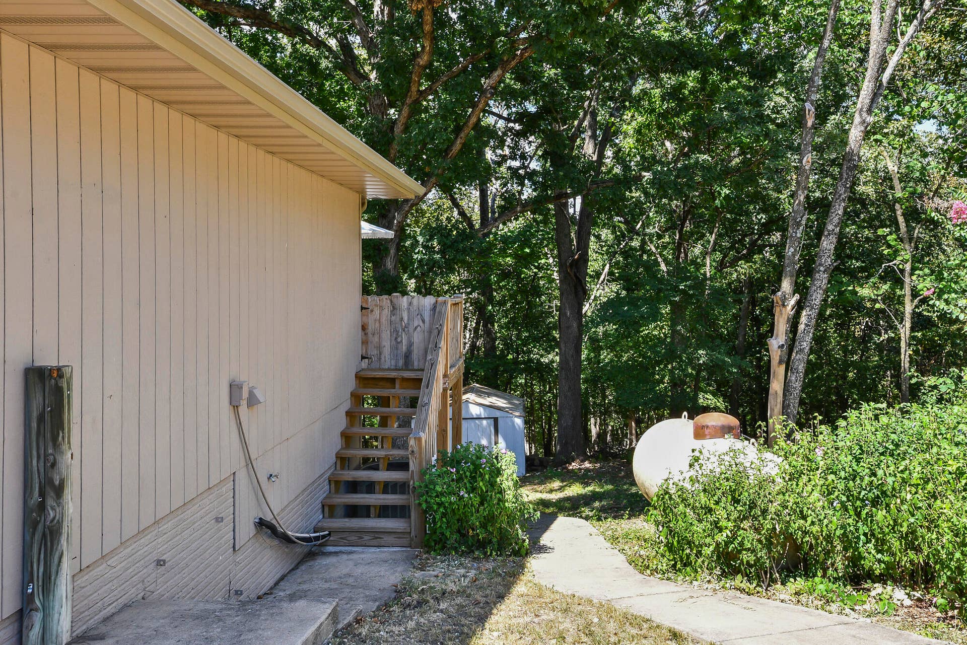 61 Northwoods Drive, Kimberling City, MO 65686 Side Exterior
