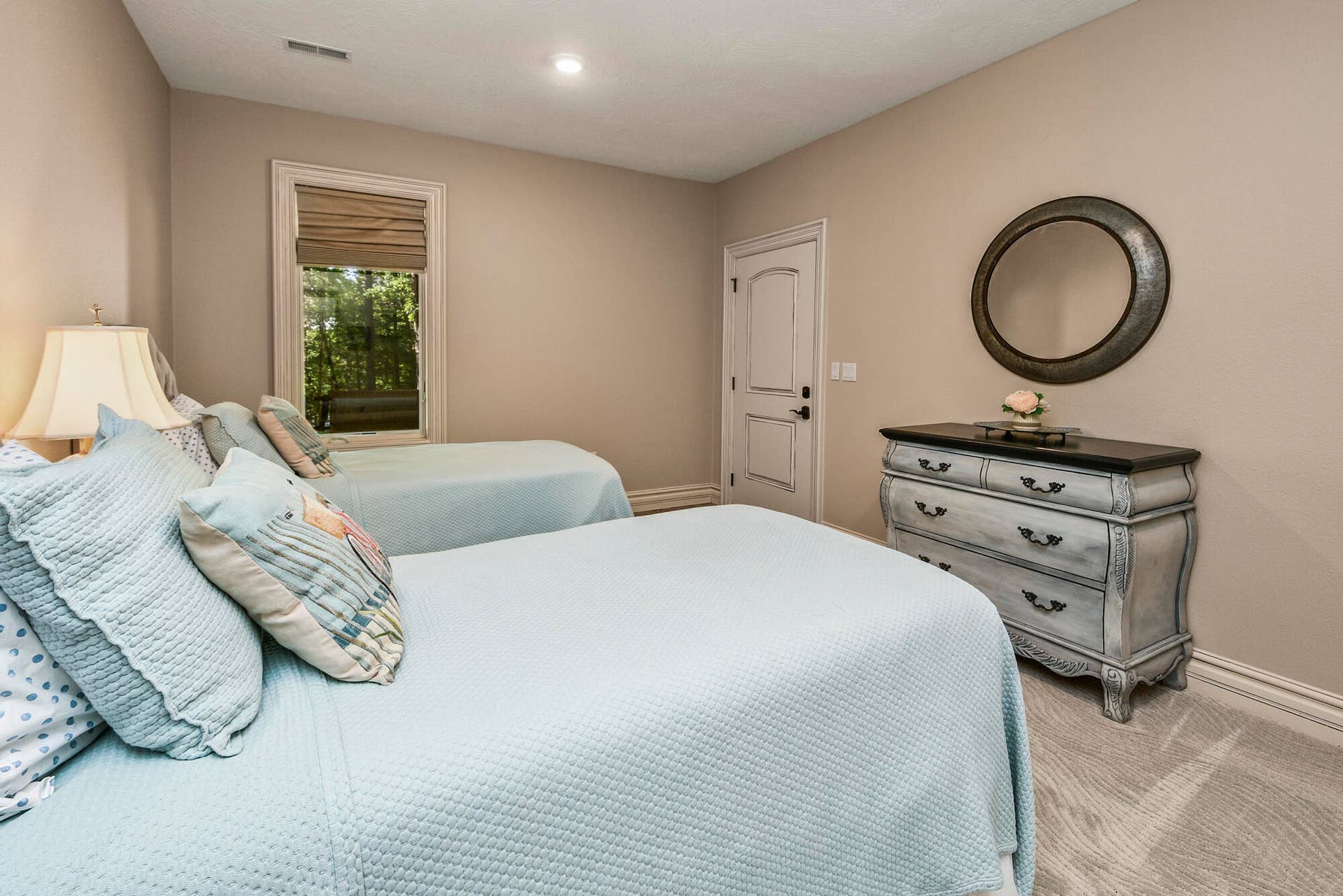 Bedroom Seven