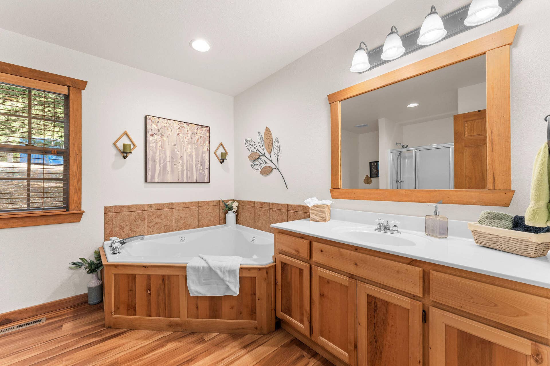 72 Lost Creek Circle, #8, Branson West, MO 65737 Bath 1