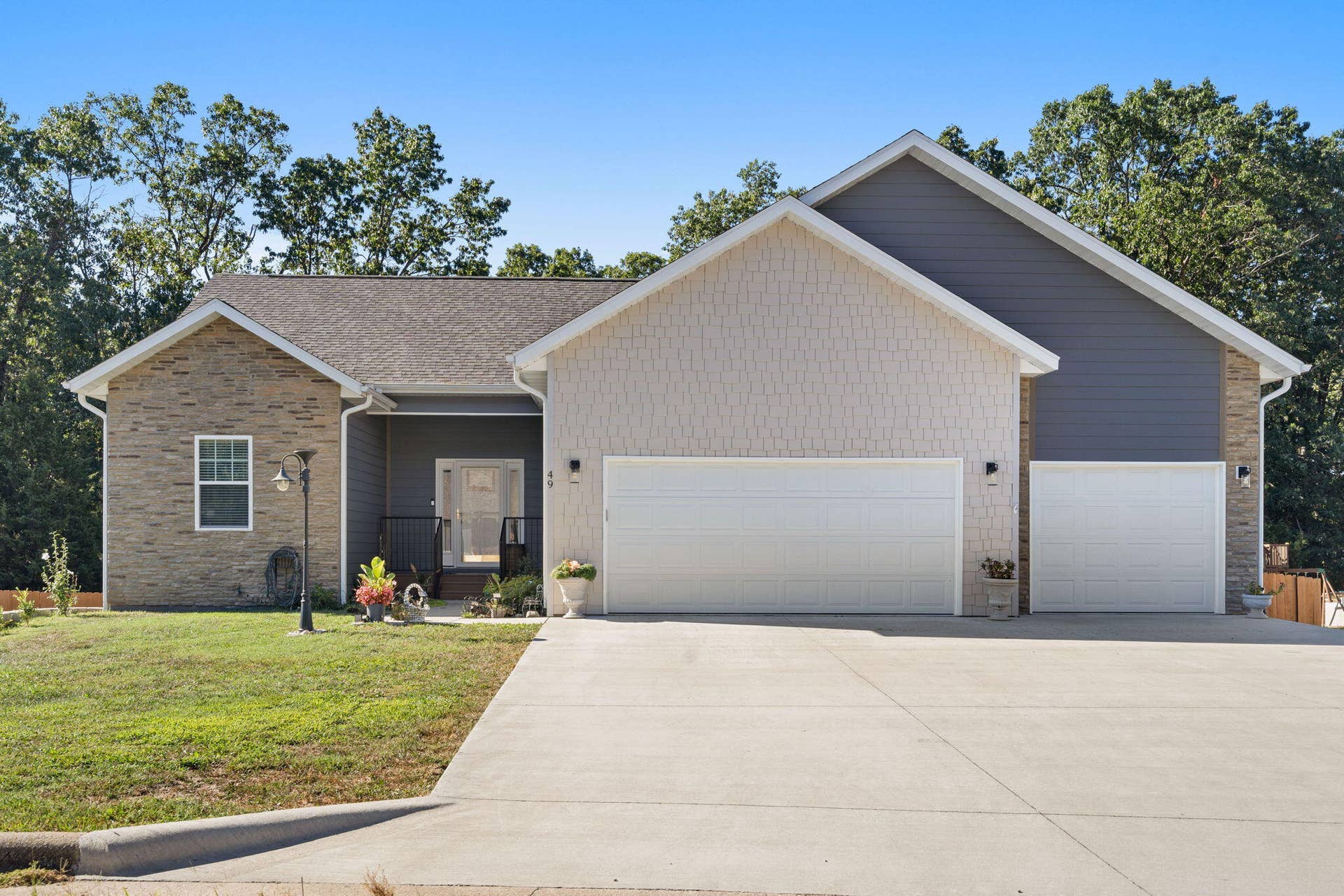 49 E Pine Lane, Reeds Spring, MO 65737 49-E-Pine-Ln-Home-Reeds-Spring