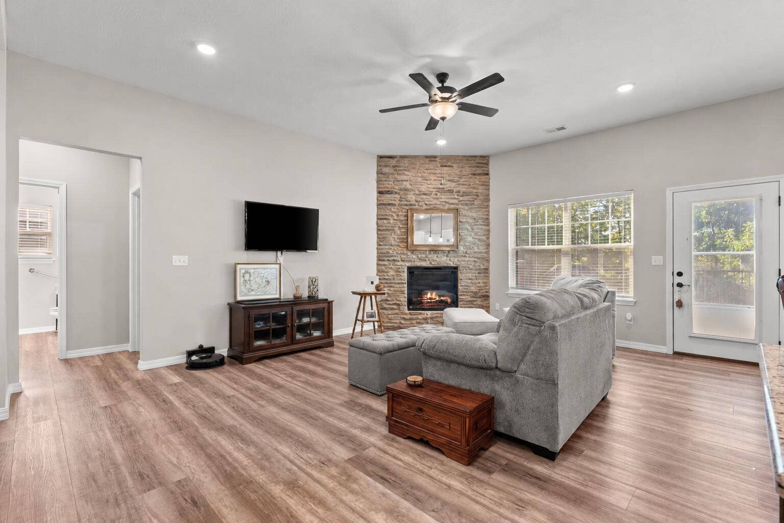 49 E Pine Lane, Reeds Spring, MO 65737 49-E-Pine-Ln-Home-Reeds-Spring