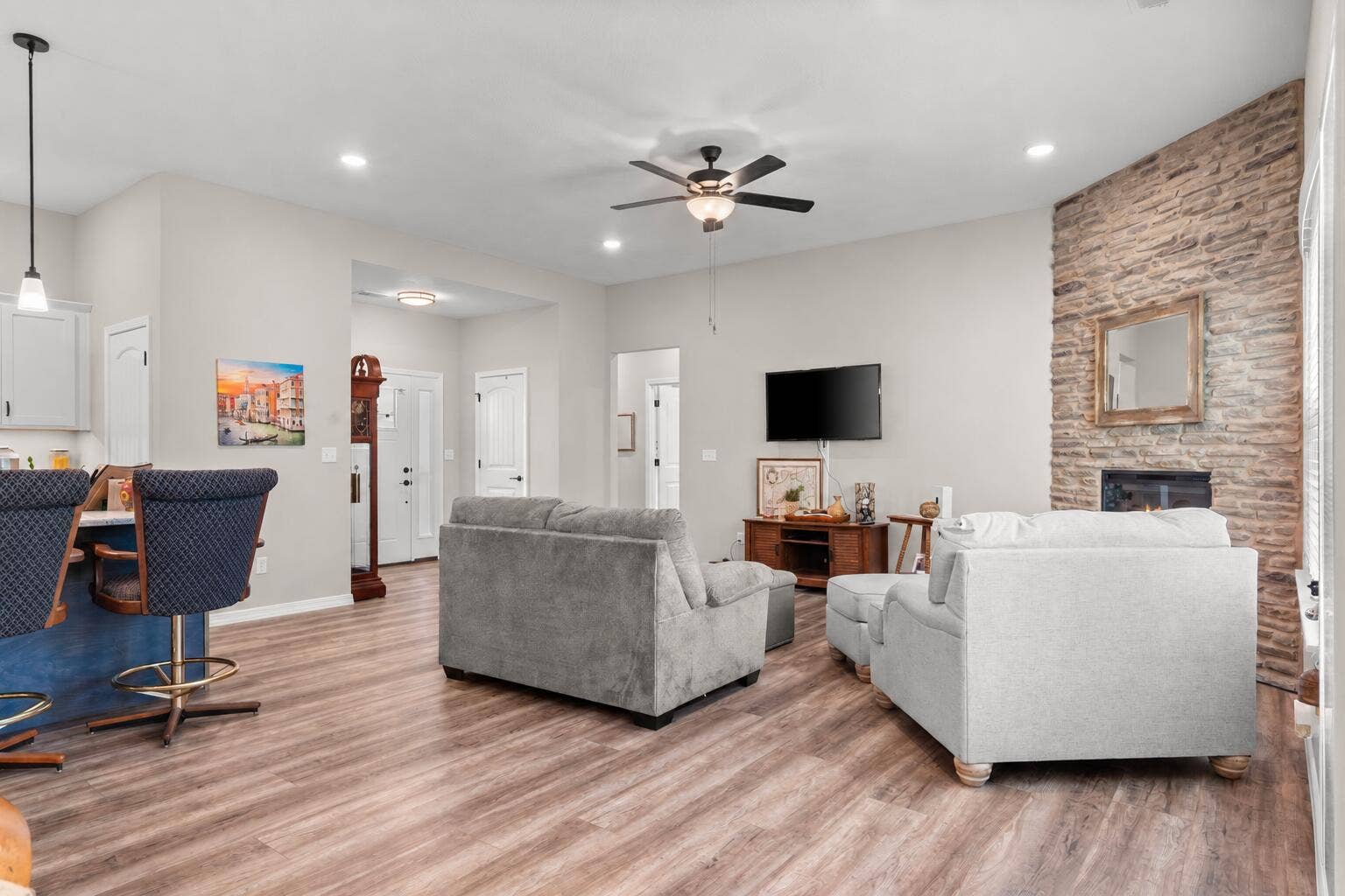 49 E Pine Lane, Reeds Spring, MO 65737 49-E-Pine-Ln-Home-Reeds-Spring