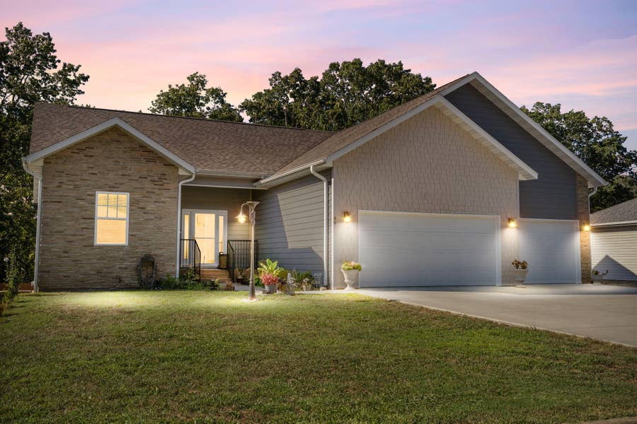 Property photo for 49 E Pine Lane, Reeds Spring, MO