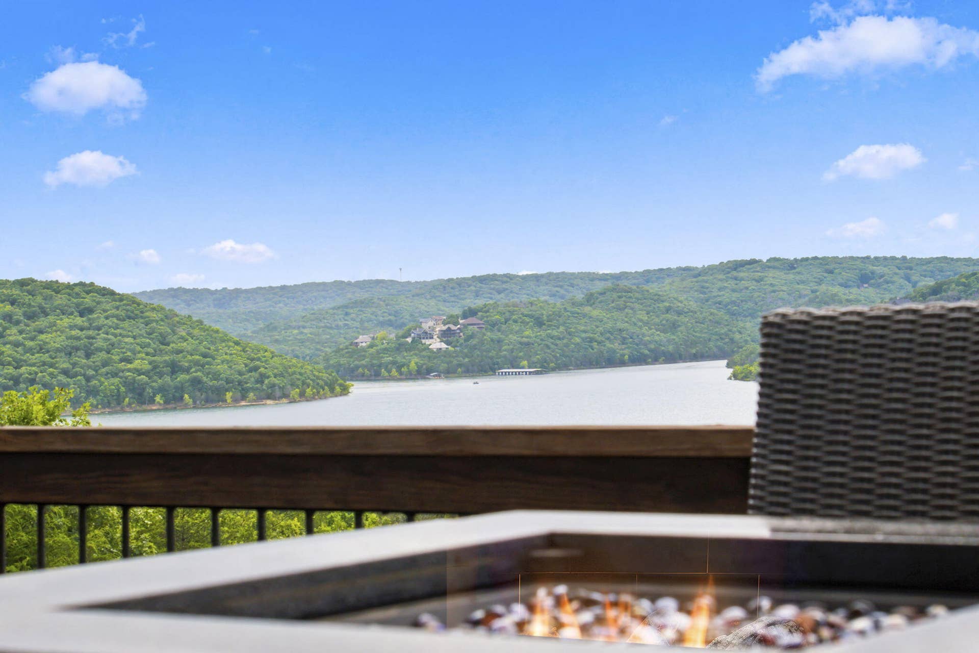 209 Richwood Lane, Branson West, MO 65737 16-web-or-mls-DSC06900