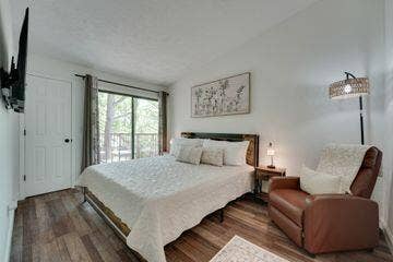 395 Ozark Mountain Resort Drive, #Cabin 60, Kimberling City, MO 65686 60 - King Bed