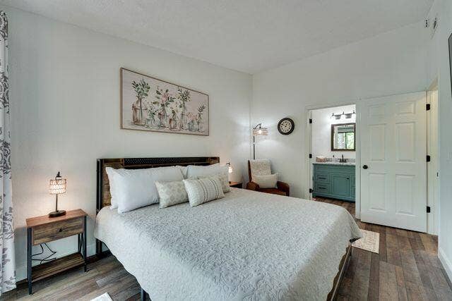 395 Ozark Mountain Resort Drive, #Cabin 60, Kimberling City, MO 65686 60 - King Room
