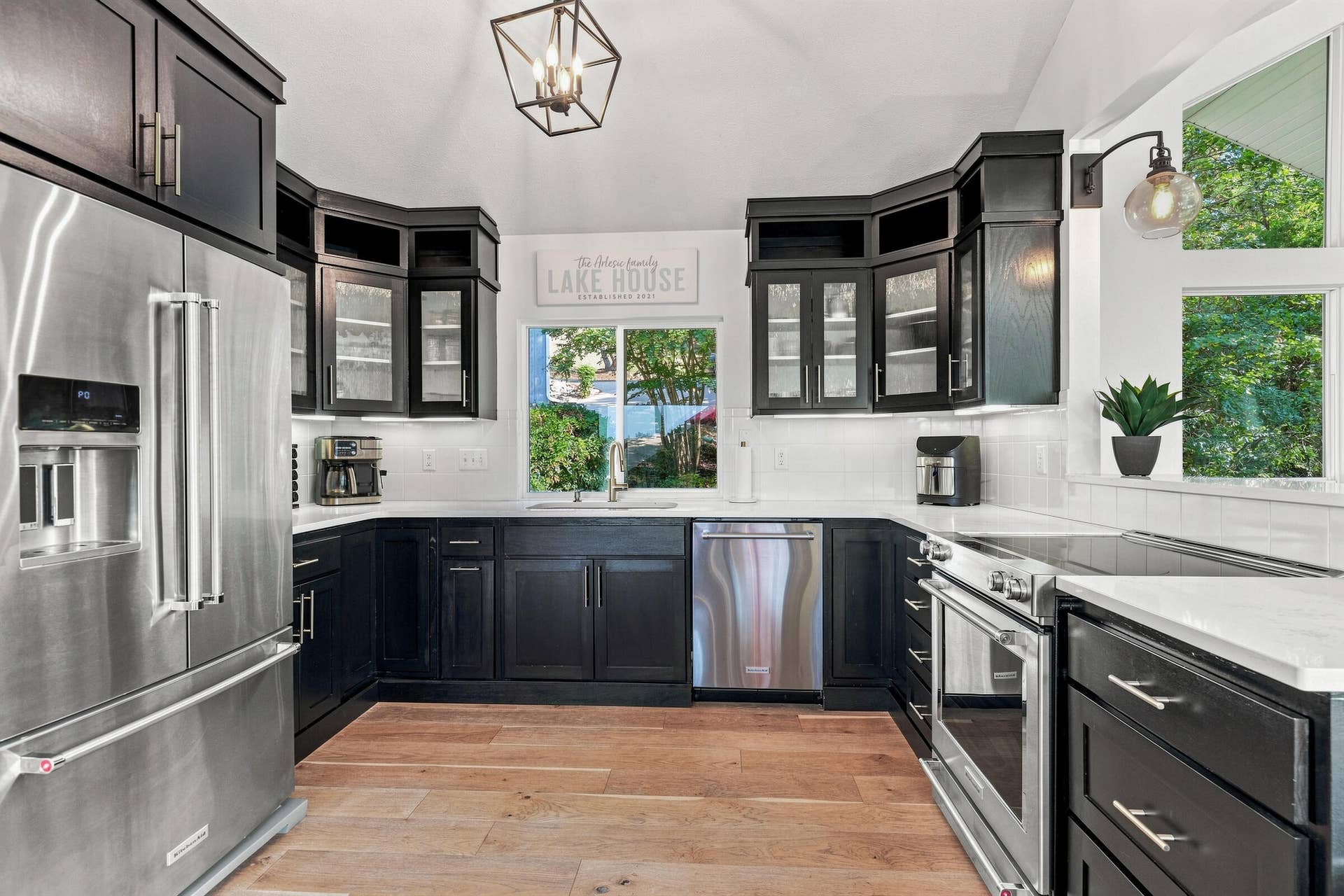 70 Stone Ledge Drive, Branson West, MO 65737 Attractive & Efficient