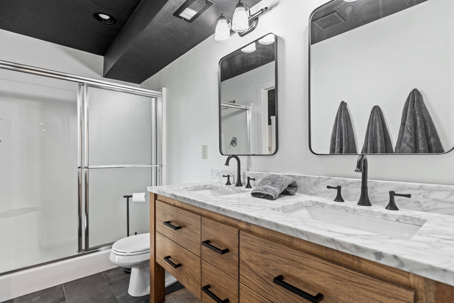 70 Stone Ledge Drive, Branson West, MO 65737 3/4 Bath/Dual Vanity - Lower Level