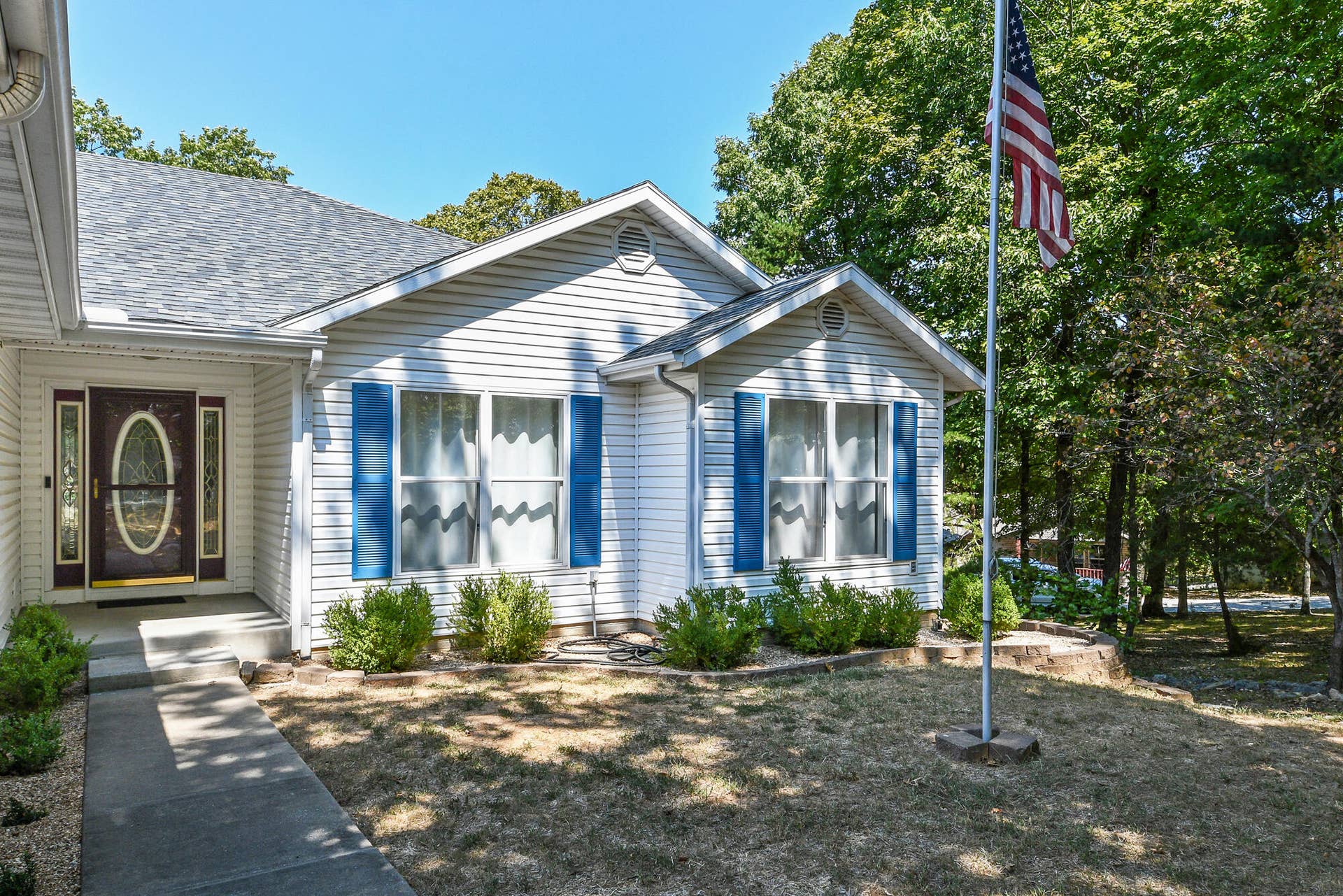 215 Queensberry Road, Branson West, MO 65737 4 05