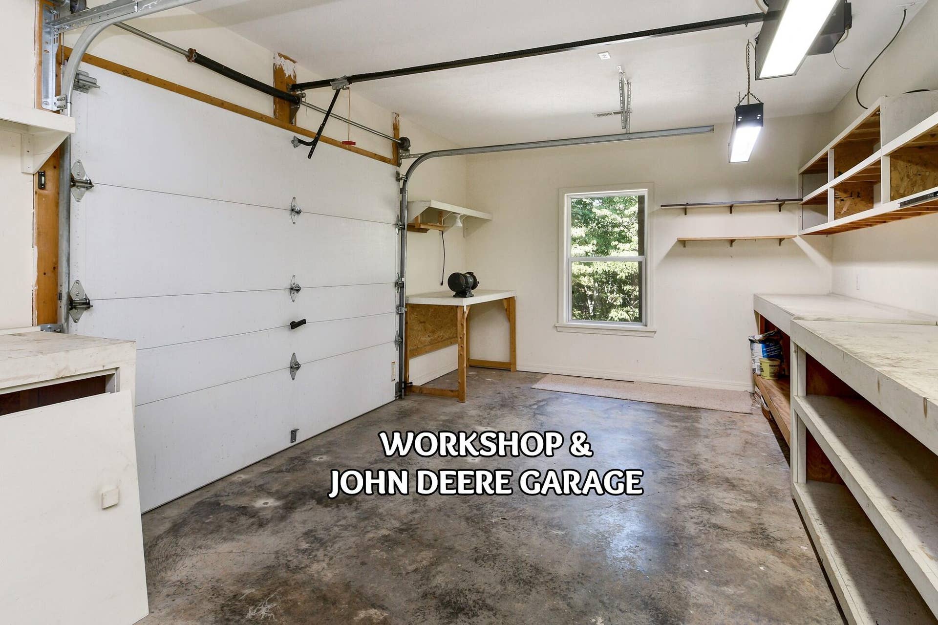 215 Queensberry Road, Branson West, MO 65737 48 46