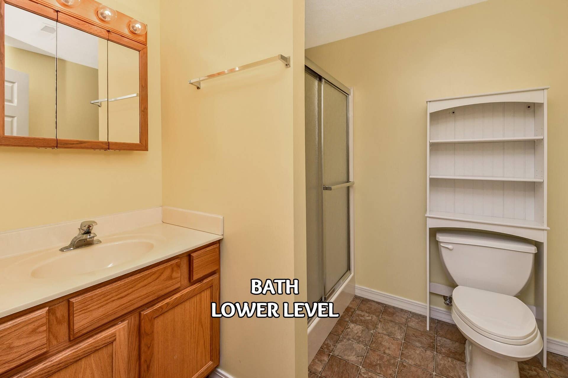215 Queensberry Road, Branson West, MO 65737 37 45