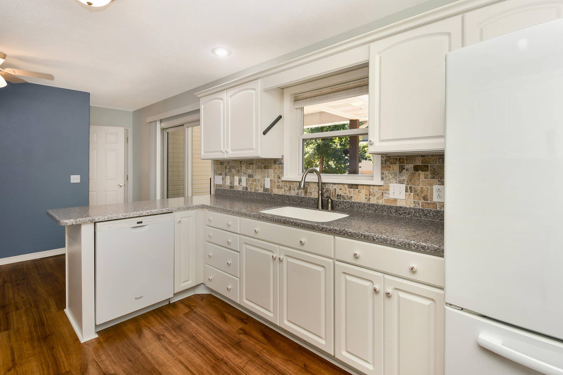 215 Queensberry Road, Branson West, MO 65737 13 16