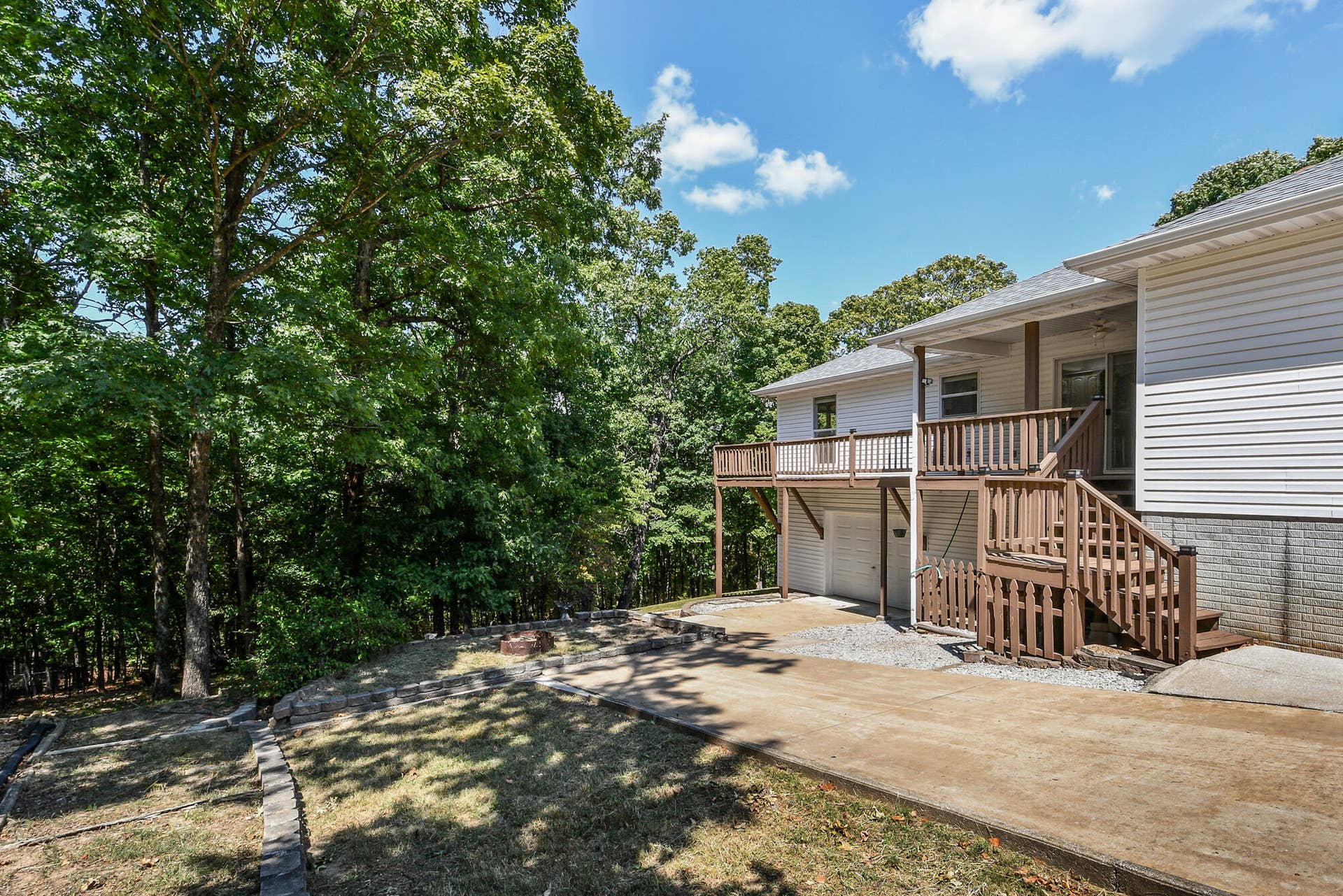 215 Queensberry Road, Branson West, MO 65737 49 63