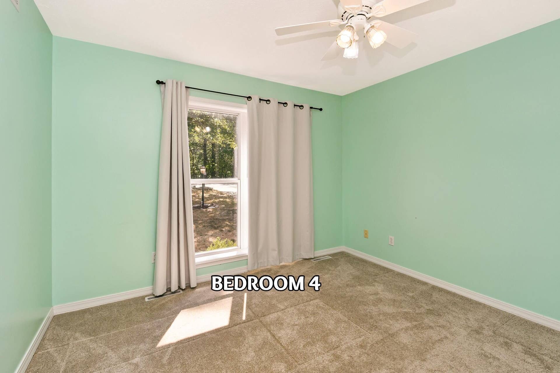 215 Queensberry Road, Branson West, MO 65737 32 33