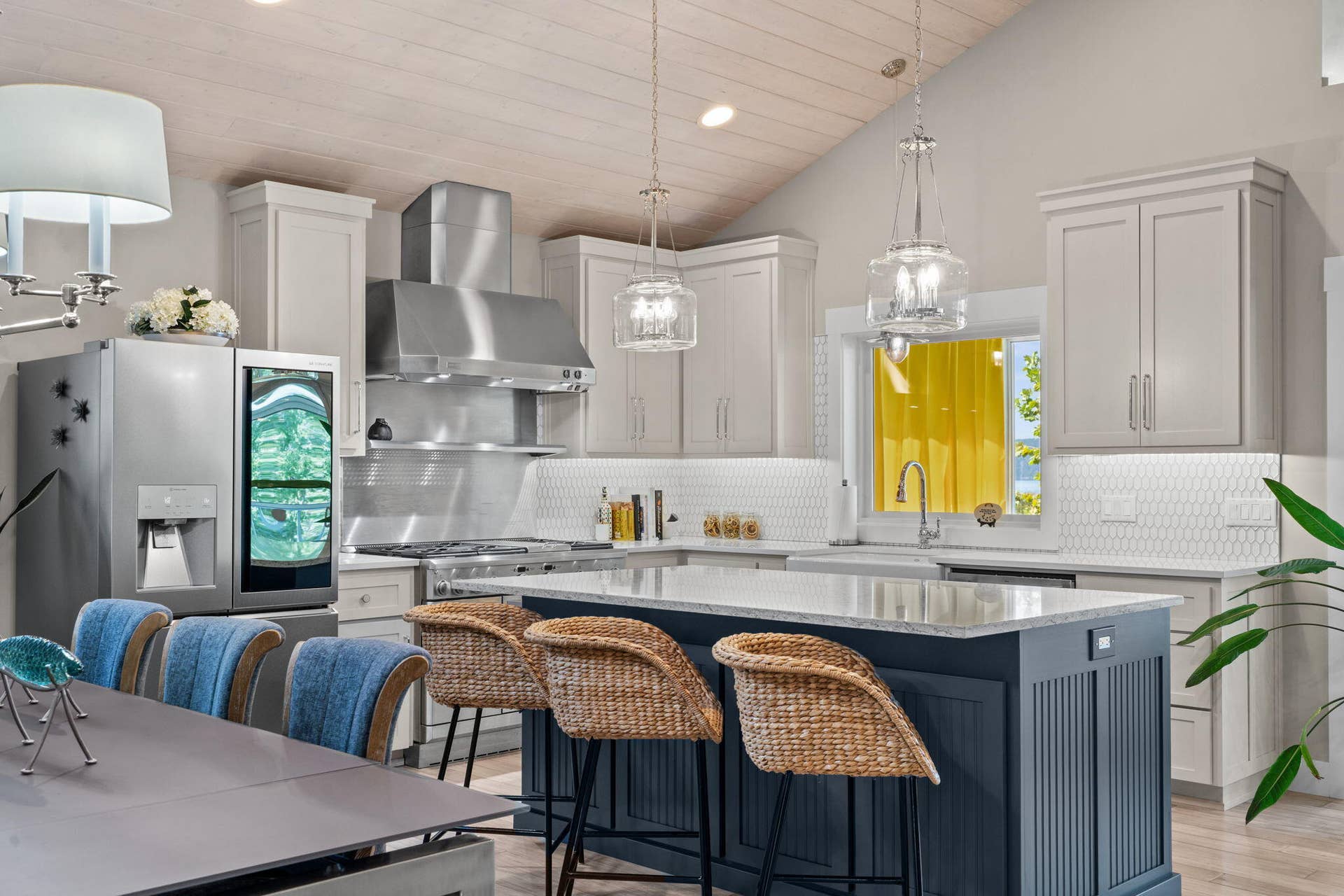 263 Omega Lane, Kimberling City, MO 65686 263-Omega-Ln-Chef's-Kitchen