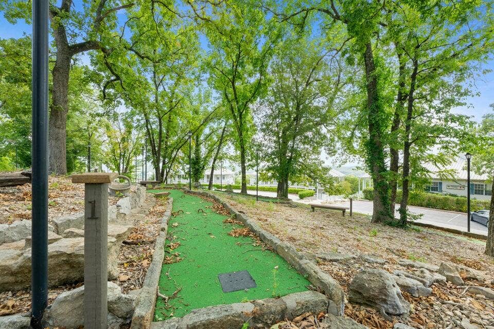 Mini golf