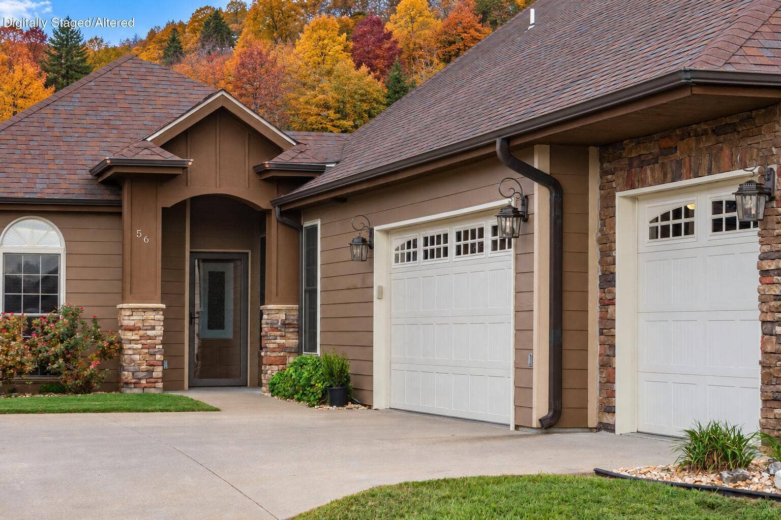 56 Mountain View Court, Branson West, MO 65737 Ozarks Home Framed by Fall Foliage-6