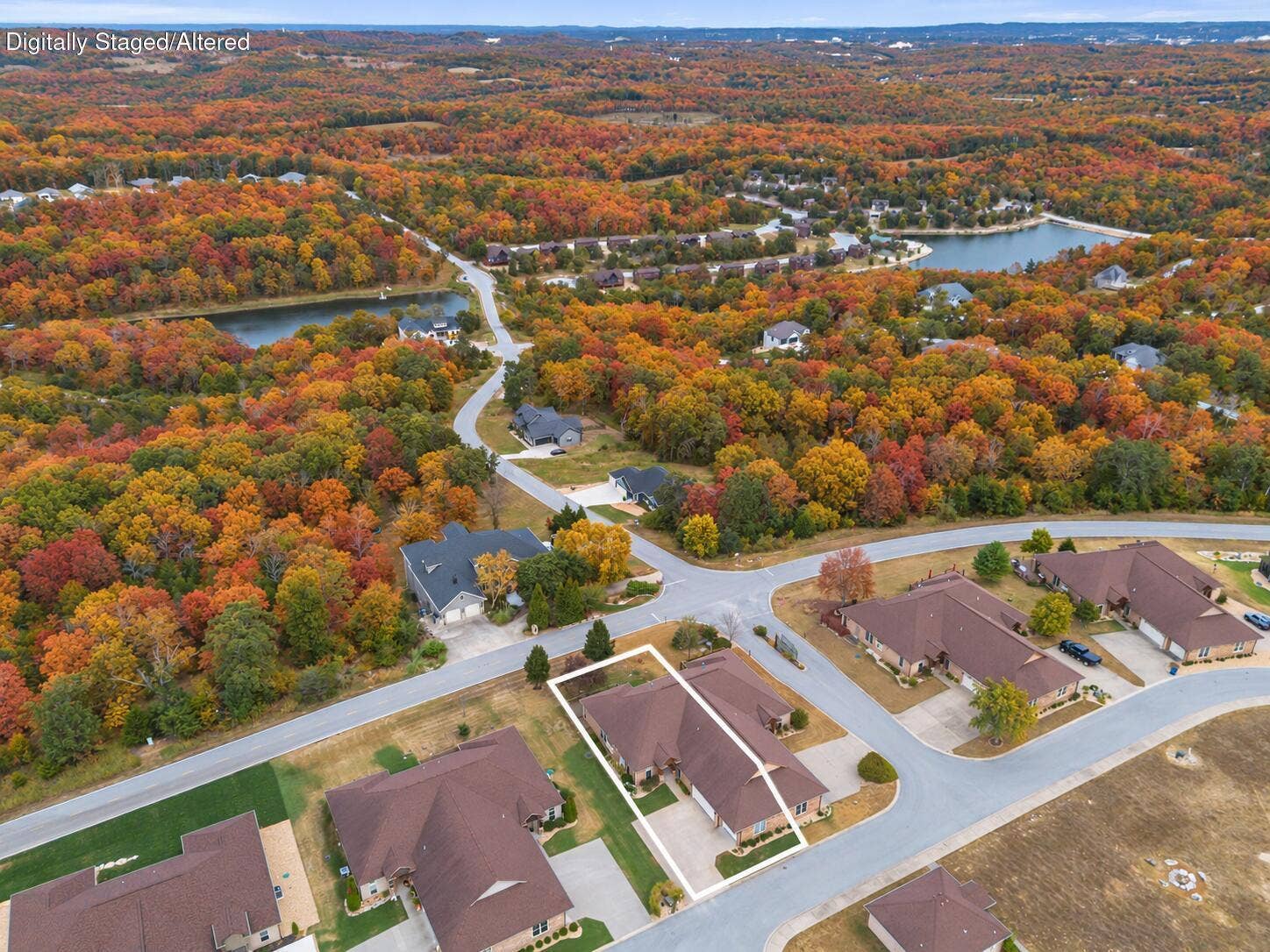 56 Mountain View Court, Branson West, MO 65737 Ozarks Home with Autumn Foliage-14