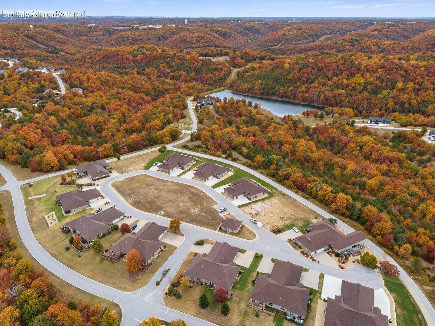 56 Mountain View Court, Branson West, MO 65737 Ozarks home in autumn foliage-15