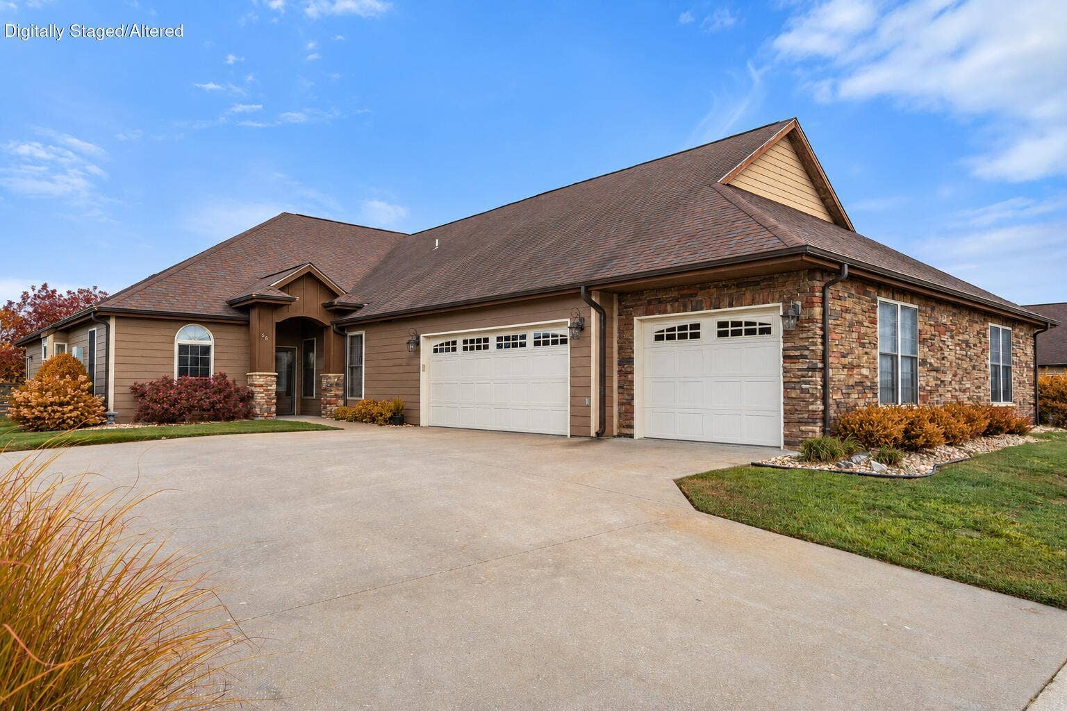 56 Mountain View Court, Branson West, MO 65737 Subtle autumn leaves around the house-18