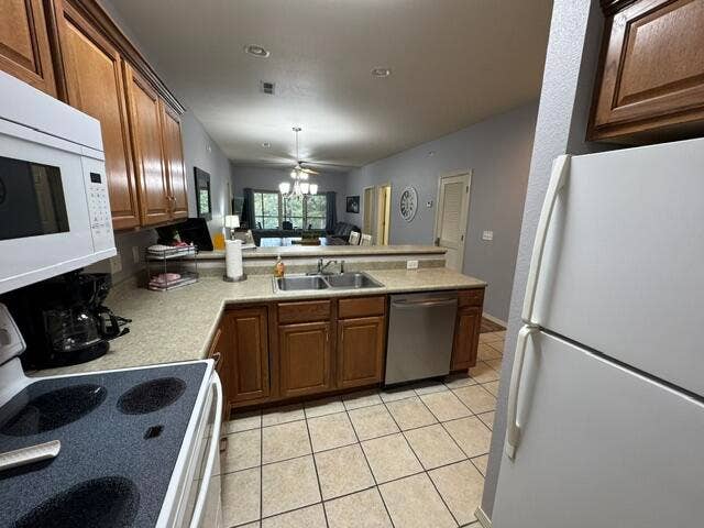 Kitchen 1